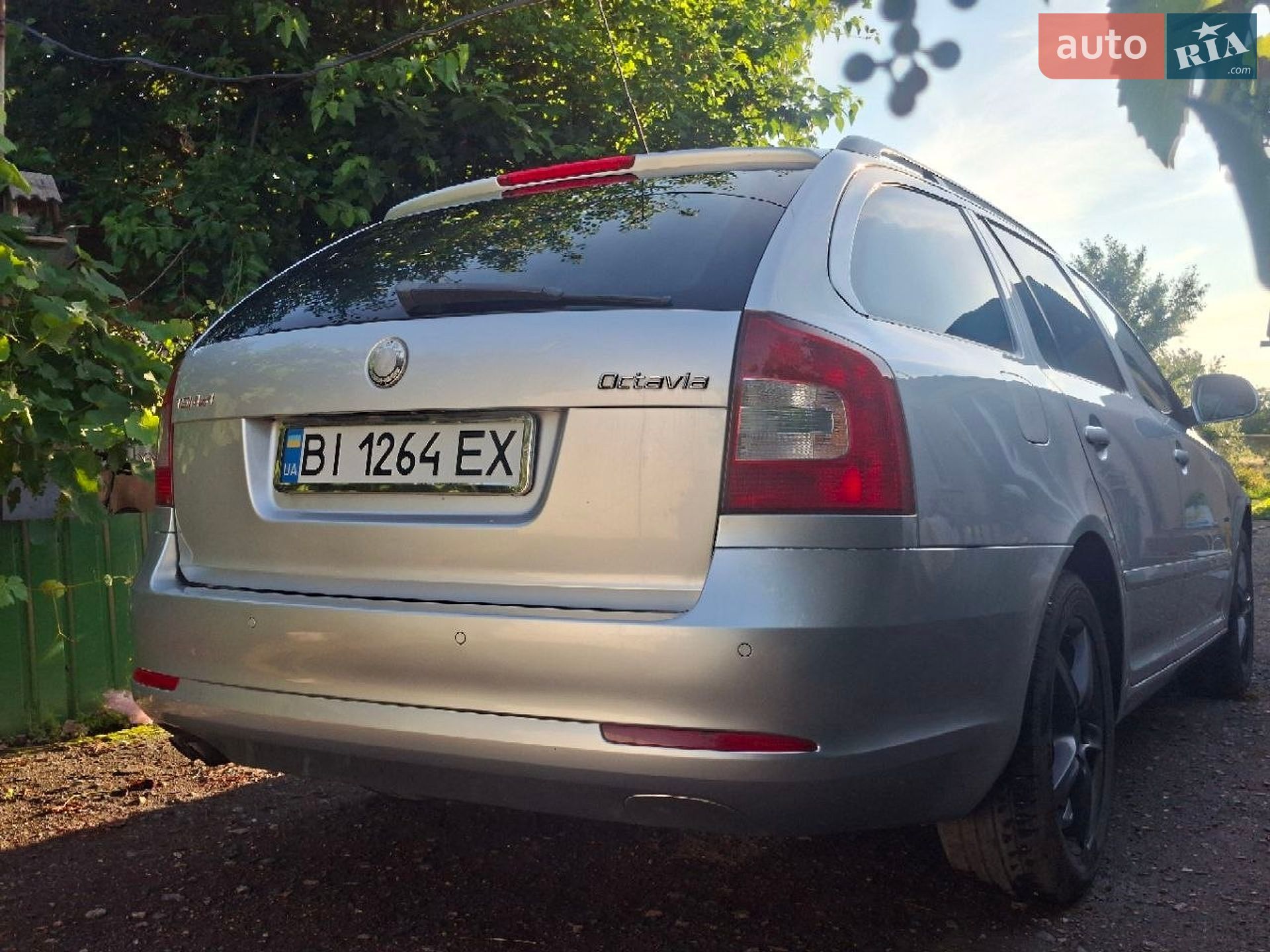 Skoda Octavia 2009 VIN TMBKK61ZX92032202 фото оголошення 4 з 16