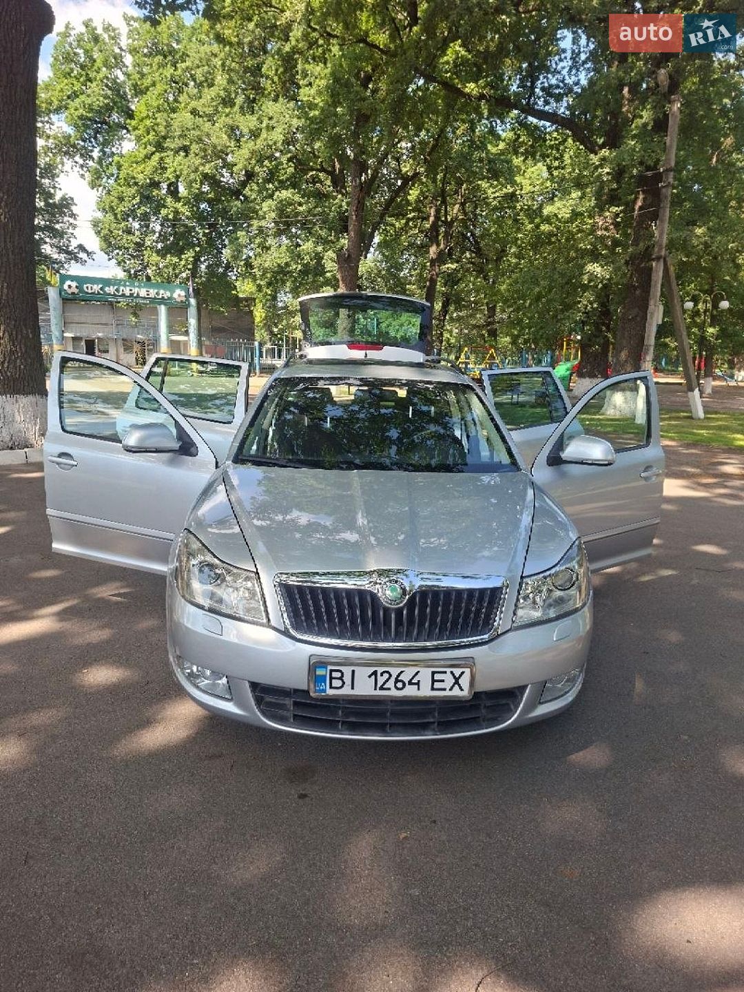 Skoda Octavia 2009 VIN TMBKK61ZX92032202 фото оголошення 2 з 16