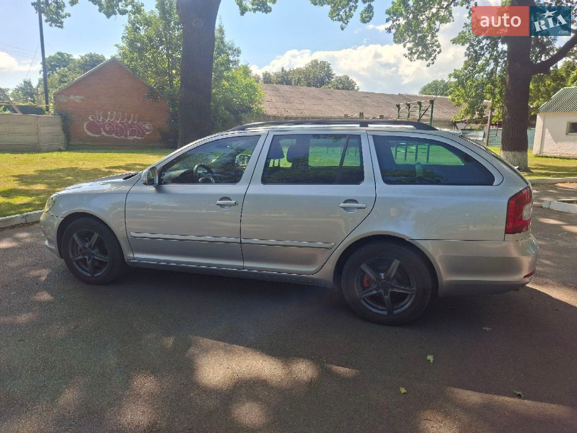 Skoda Octavia 2009 VIN TMBKK61ZX92032202 фото оголошення 11 з 16
