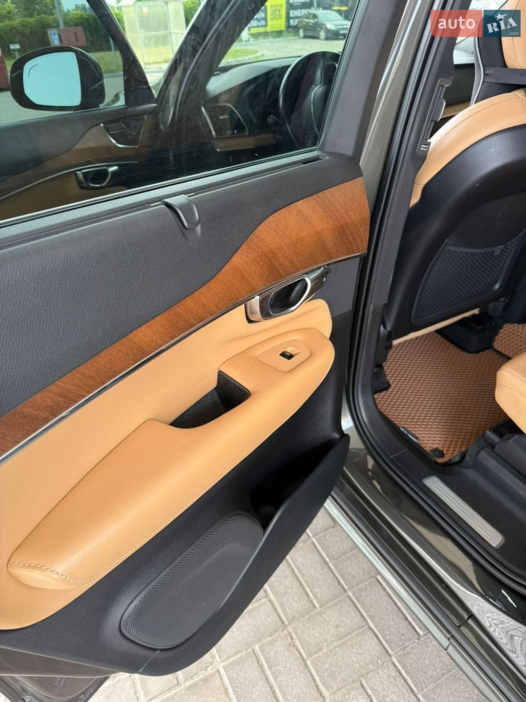 Volvo XC90 2017 VIN YV4A22PLXJ1204954 фото оголошення 12 з 15