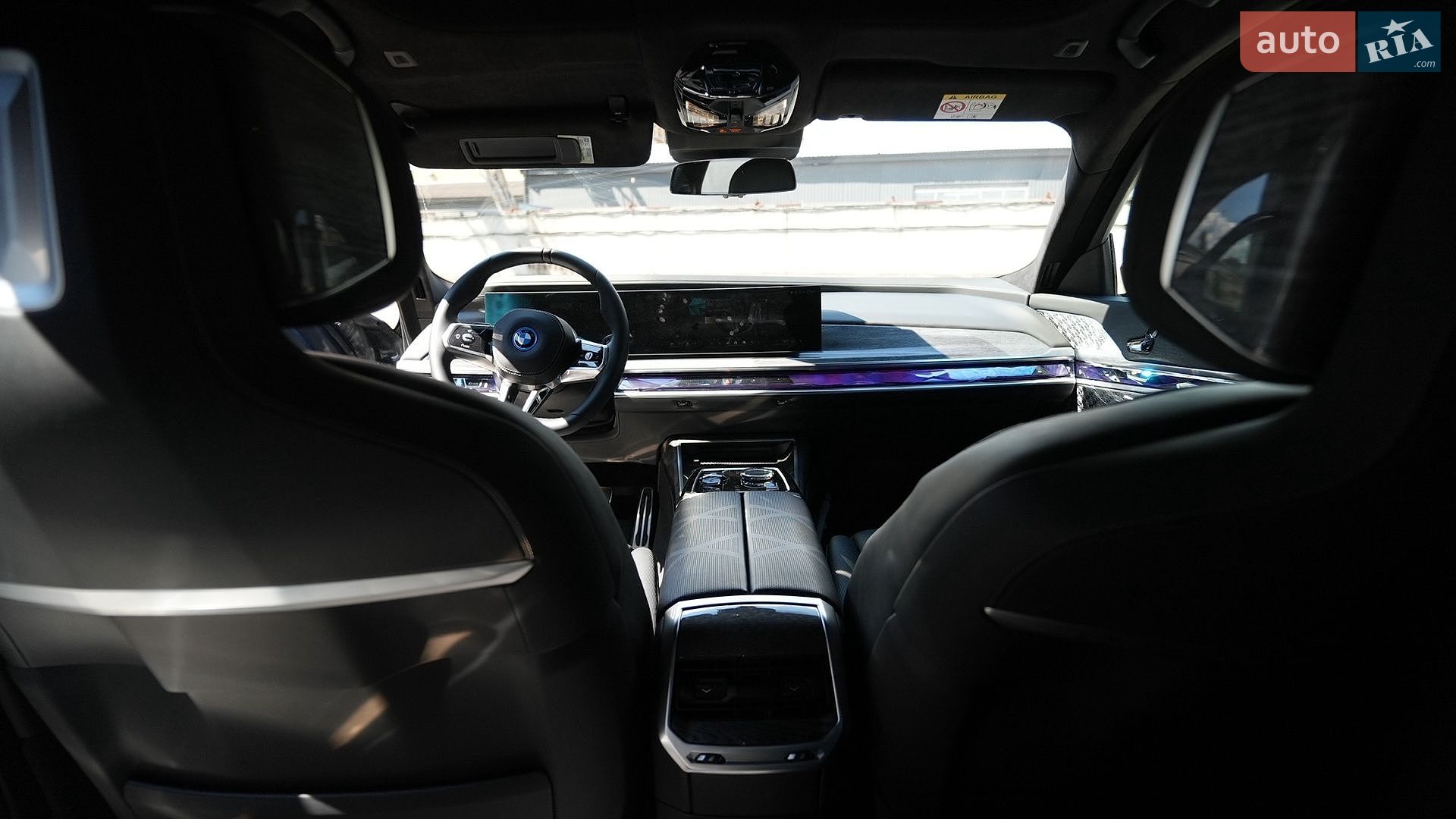 BMW I7 2023 VIN WBY51EJ010CM34424 фото оголошення 37 з 44