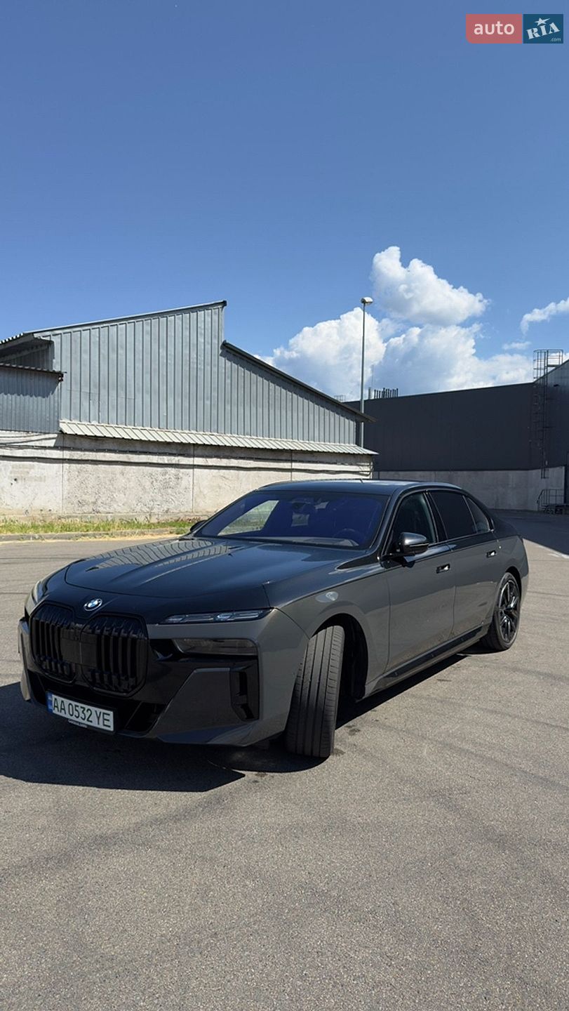 BMW I7 2023 VIN WBY51EJ010CM34424 фото оголошення 30 з 44