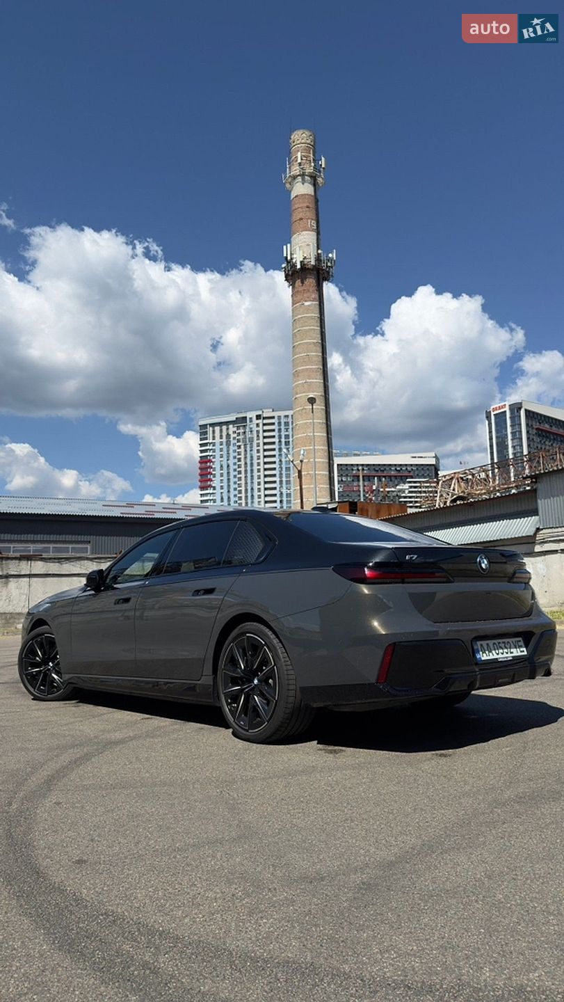 BMW I7 2023 VIN WBY51EJ010CM34424 фото оголошення 34 з 44