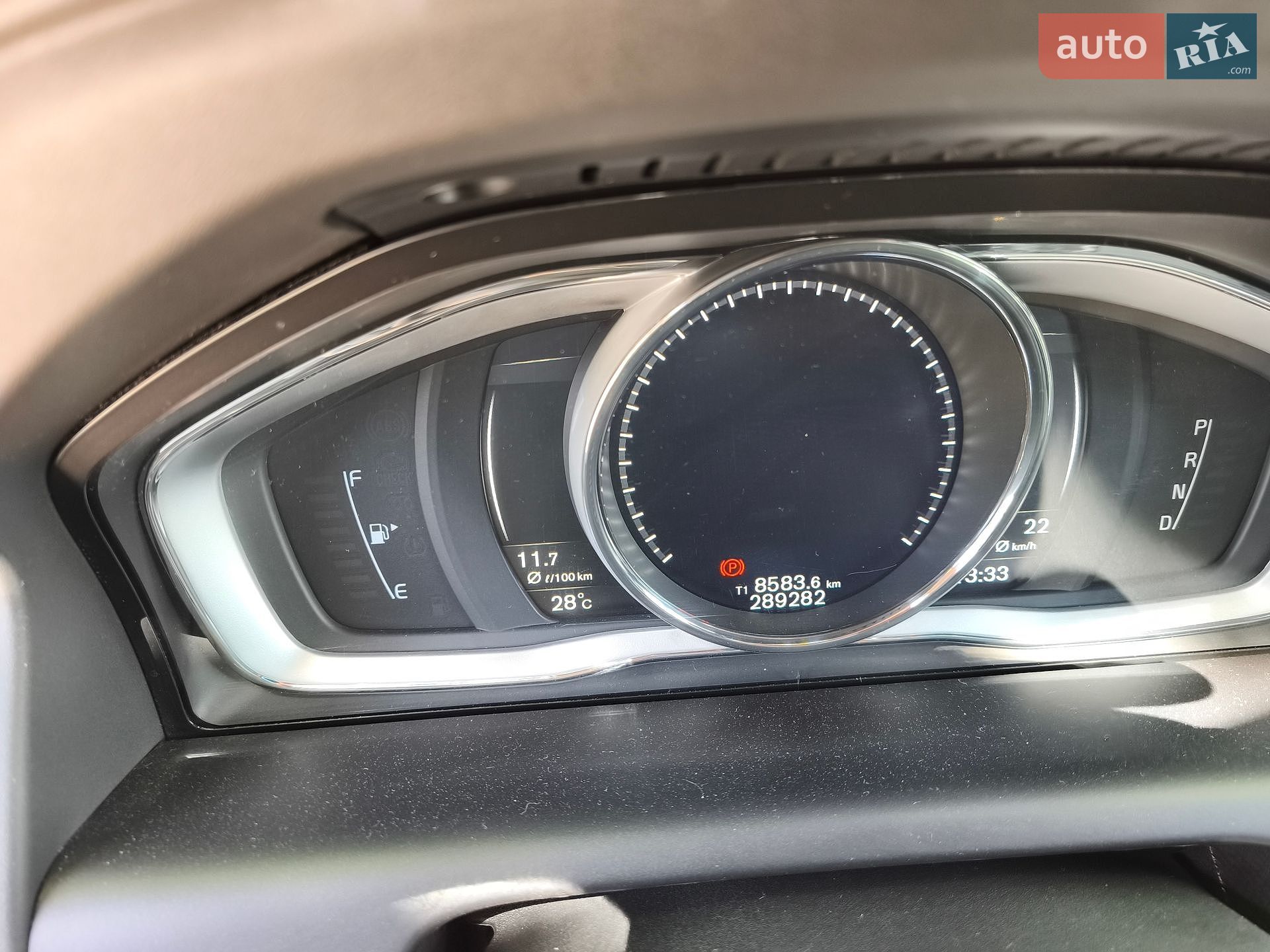 Volvo XC60 2017 VIN YV1DZA5C6H2193471 фото оголошення 6 з 17