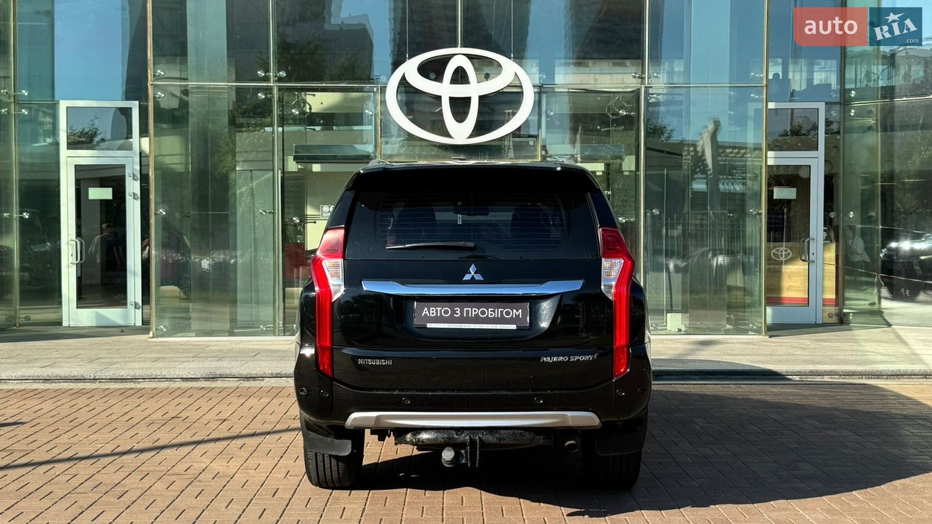 Mitsubishi Pajero Sport 2016 VIN MMCGUKS10GHZ00953 фото оголошення 4 з 18
