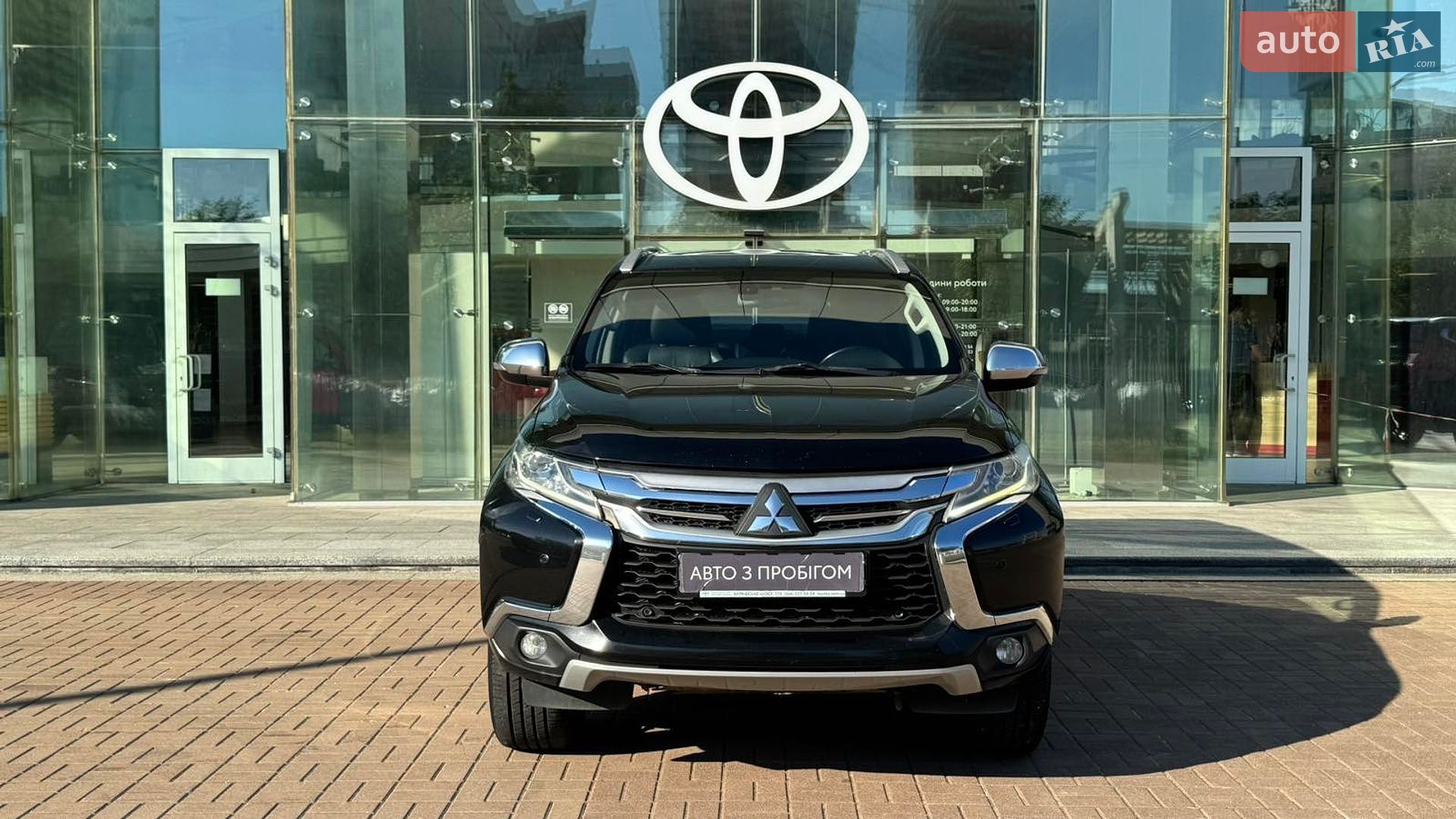 Mitsubishi Pajero Sport 2016 VIN MMCGUKS10GHZ00953 фото оголошення 5 з 18
