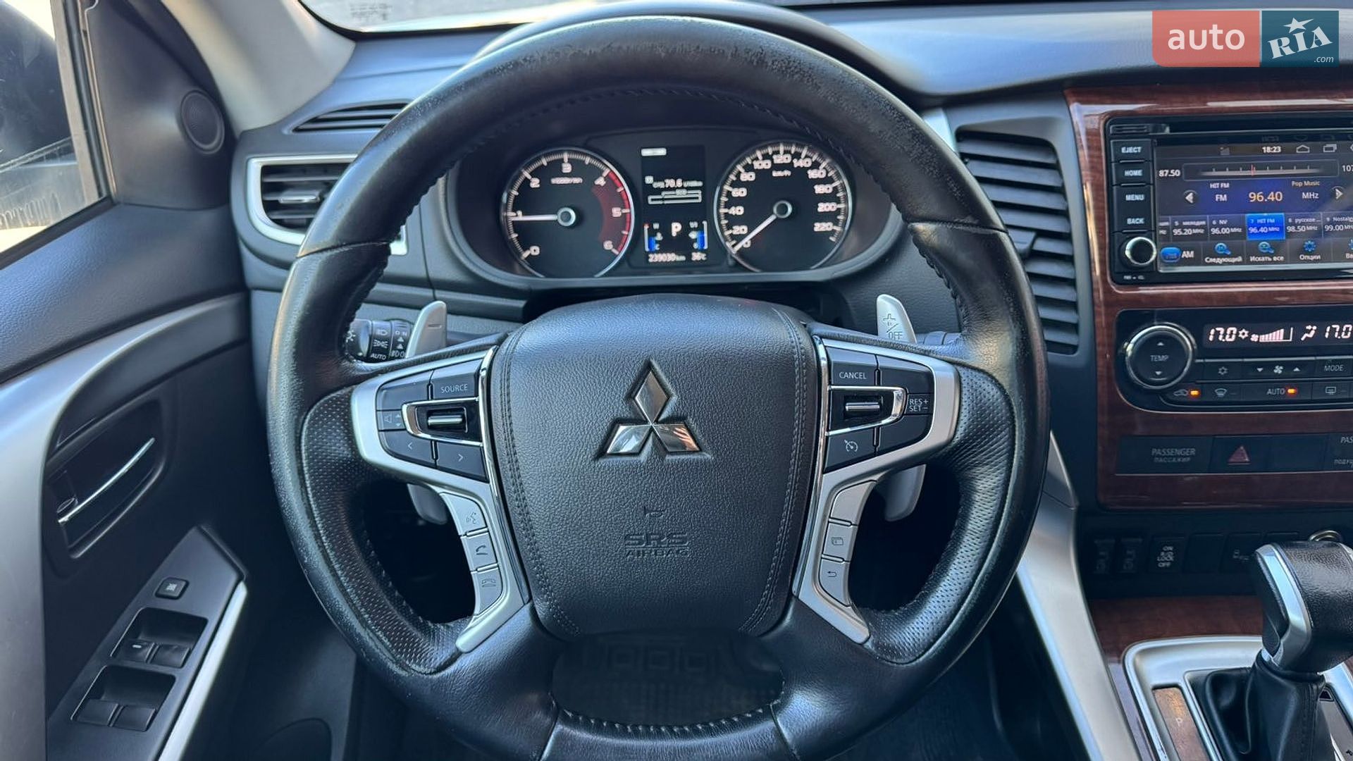 Mitsubishi Pajero Sport 2016 VIN MMCGUKS10GHZ00953 фото оголошення 13 з 18
