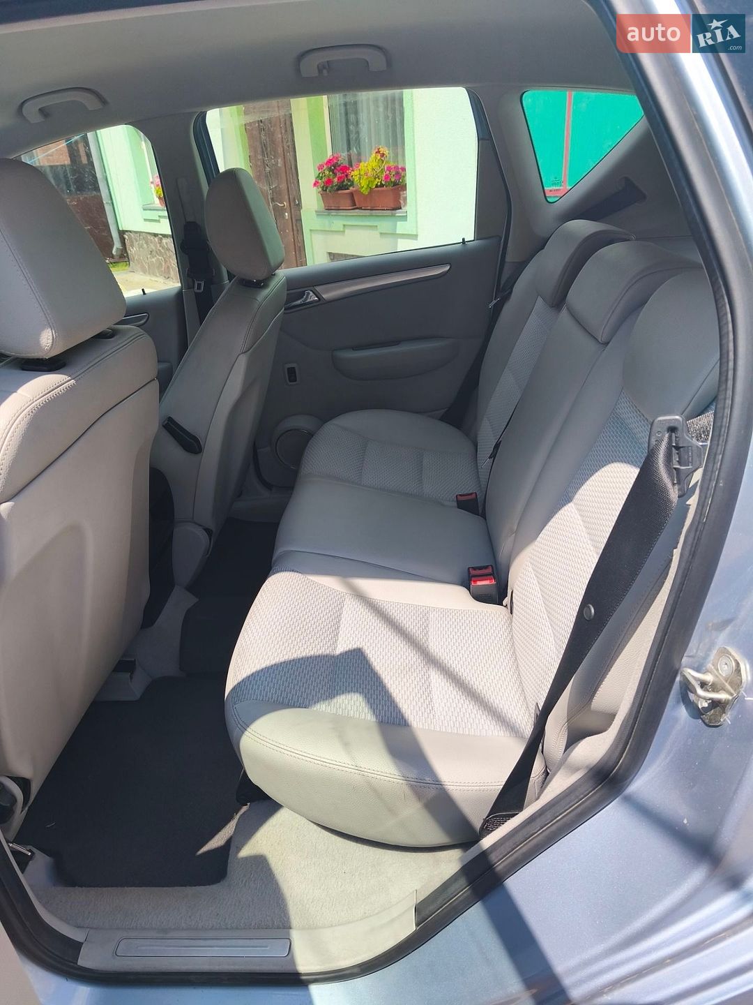 Mercedes-Benz A-Class 2009 VIN WDD1690071J750657 фото оголошення 2 з 18
