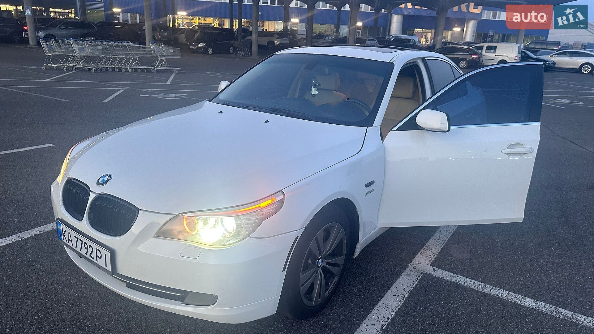 BMW 5 Series 2009 VIN WBANV1C53AC156728 фото оголошення 14 з 32