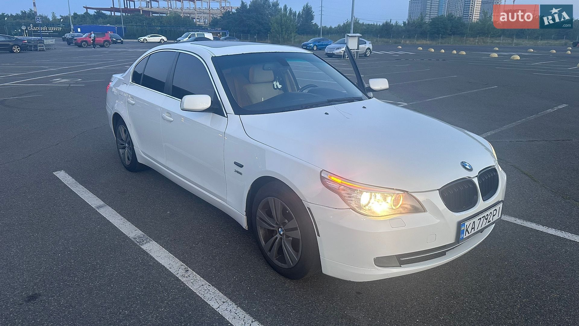 BMW 5 Series 2009 VIN WBANV1C53AC156728 фото оголошення 16 з 32