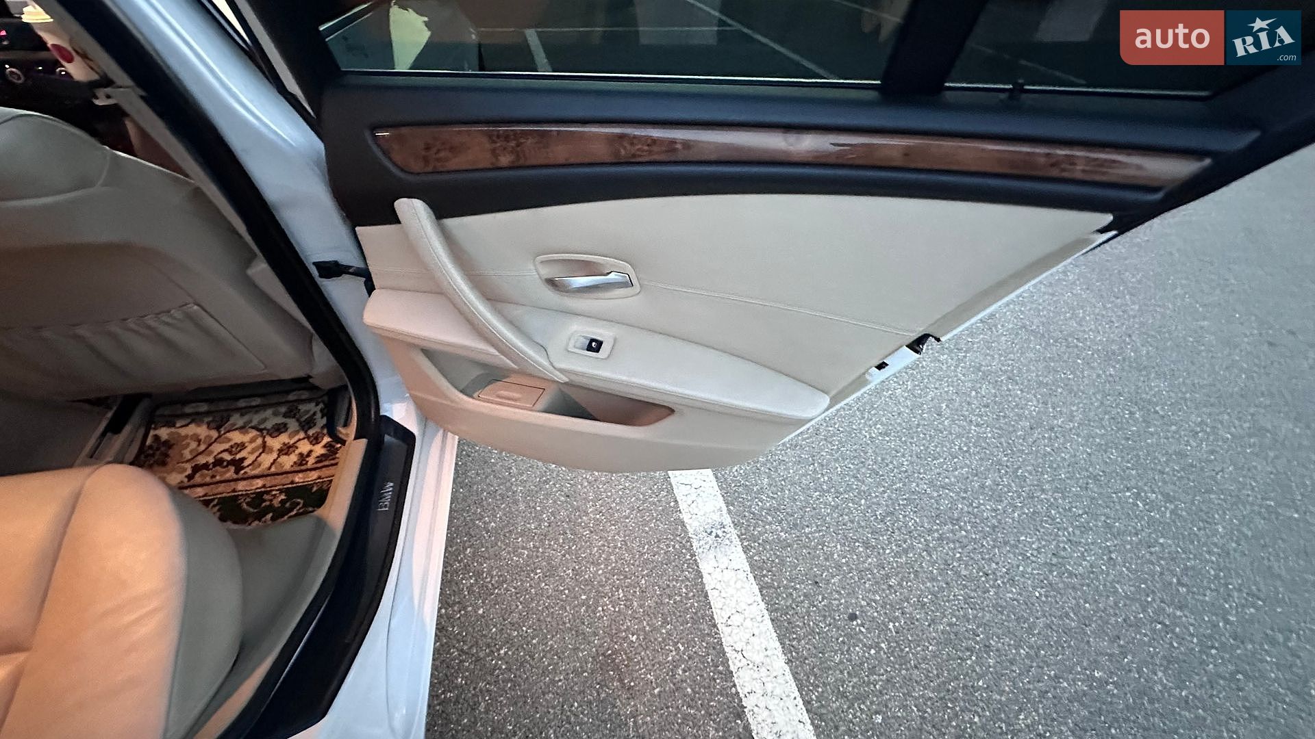 BMW 5 Series 2009 VIN WBANV1C53AC156728 фото оголошення 25 з 32