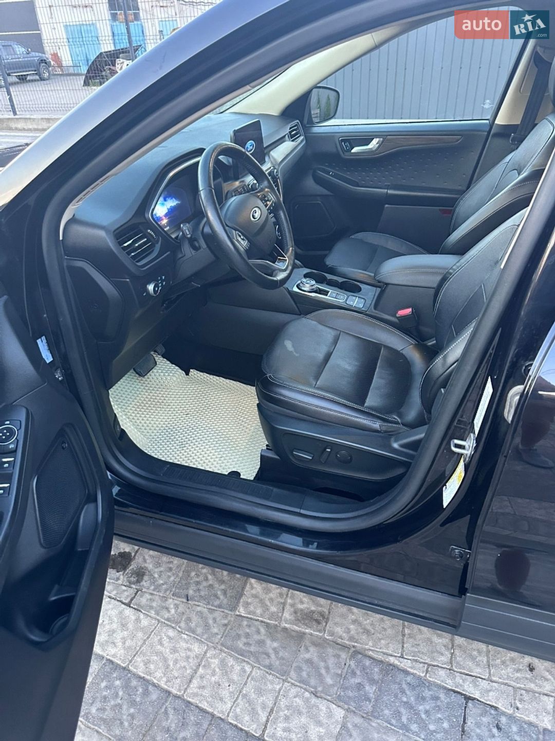 Ford Escape 2020 VIN 1FMCU9J98LUB15232 фото оголошення 8 з 14