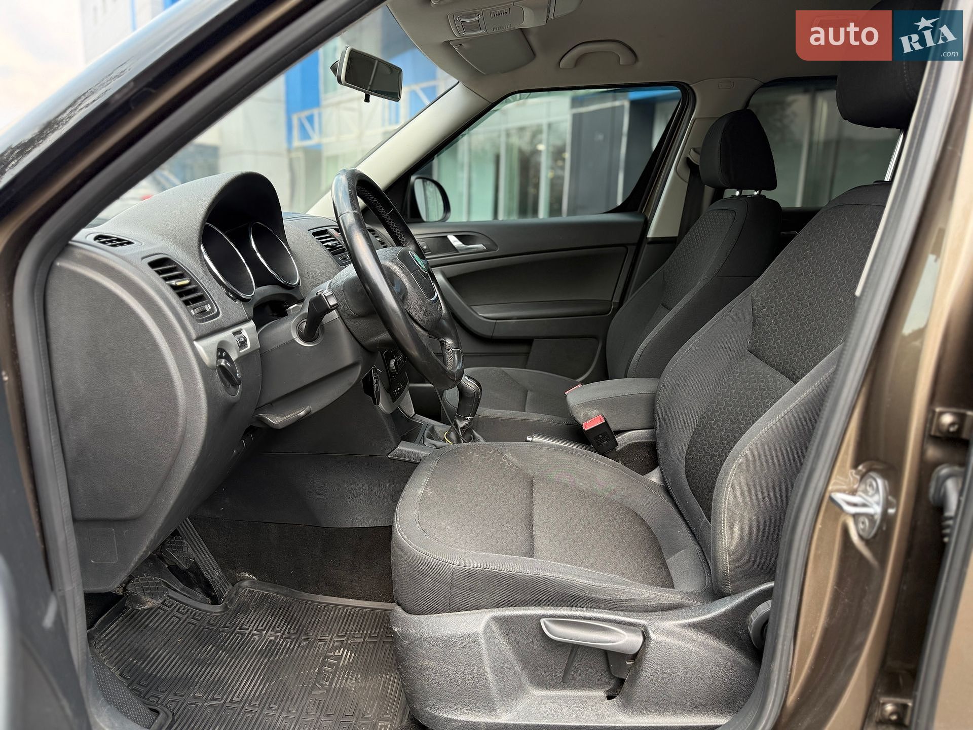 Skoda Yeti 2012 VIN TMBLD25L7CB700249 фото оголошення 14 з 28