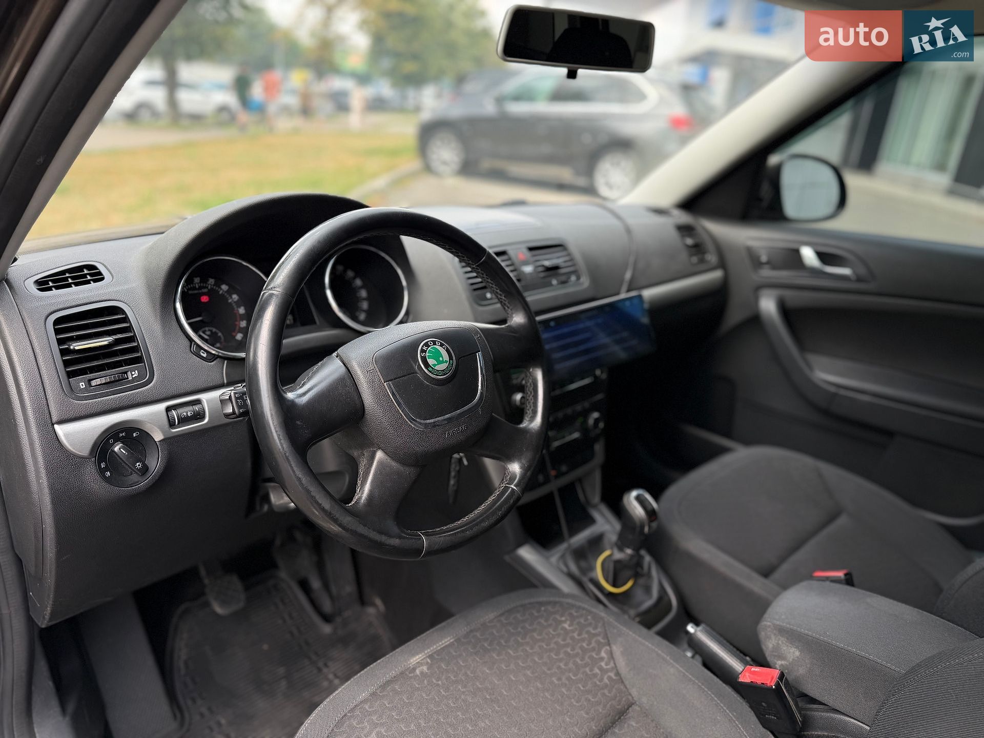 Skoda Yeti 2012 VIN TMBLD25L7CB700249 фото оголошення 15 з 28