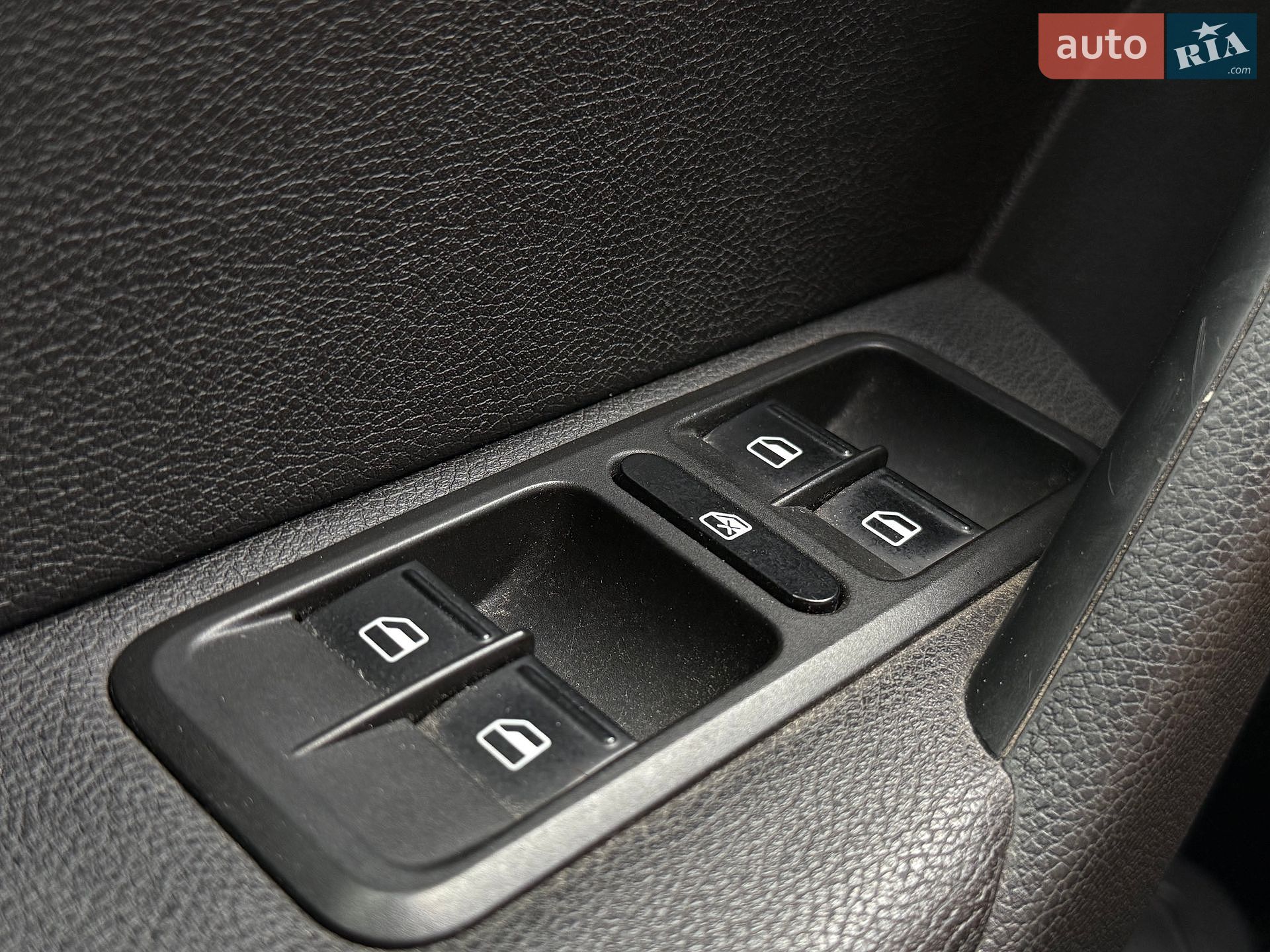 Skoda Yeti 2012 VIN TMBLD25L7CB700249 фото оголошення 23 з 28