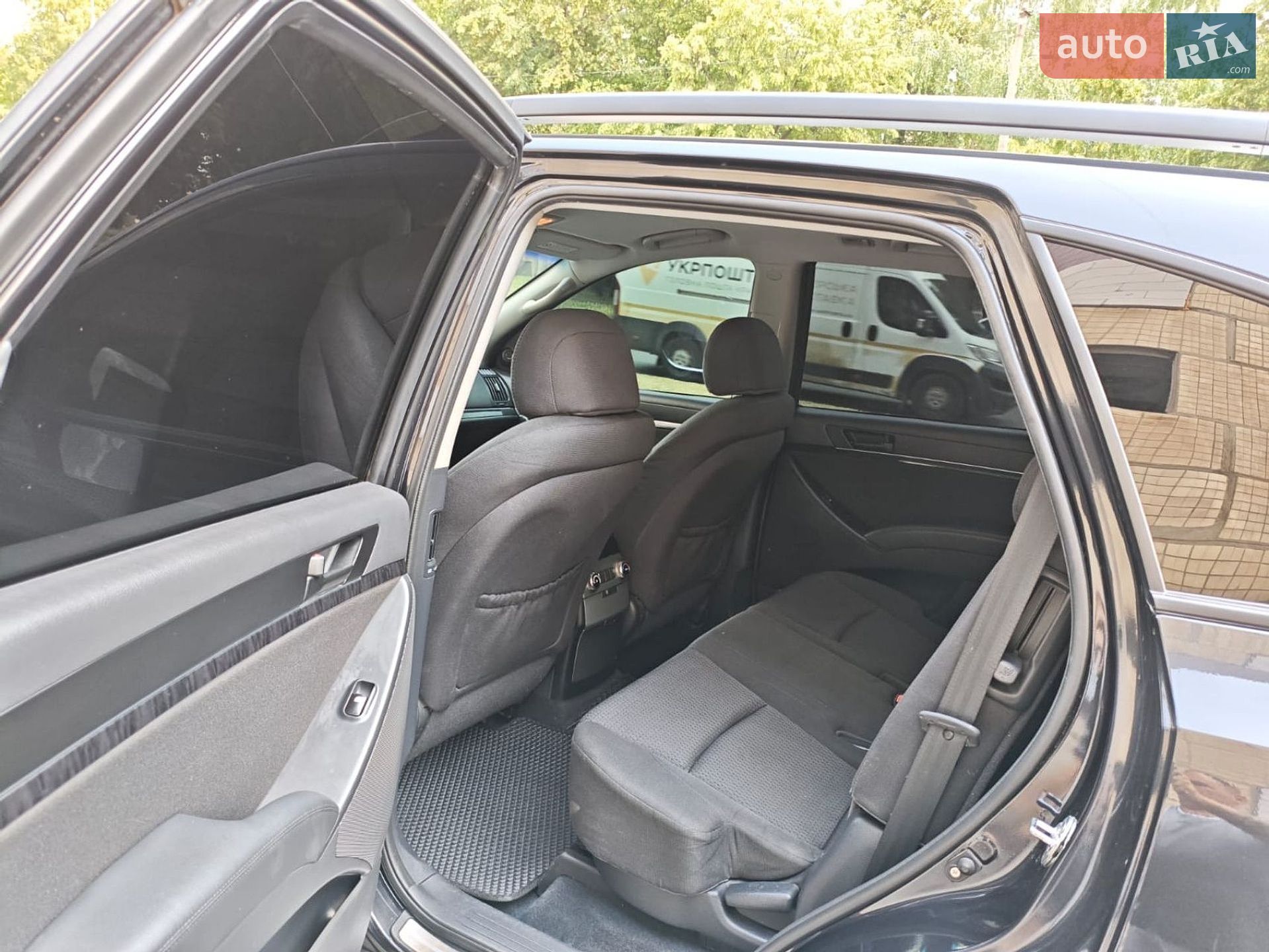 Hyundai ix55 2008 VIN KMHNU81CP9U093040 фото оголошення 8 з 18