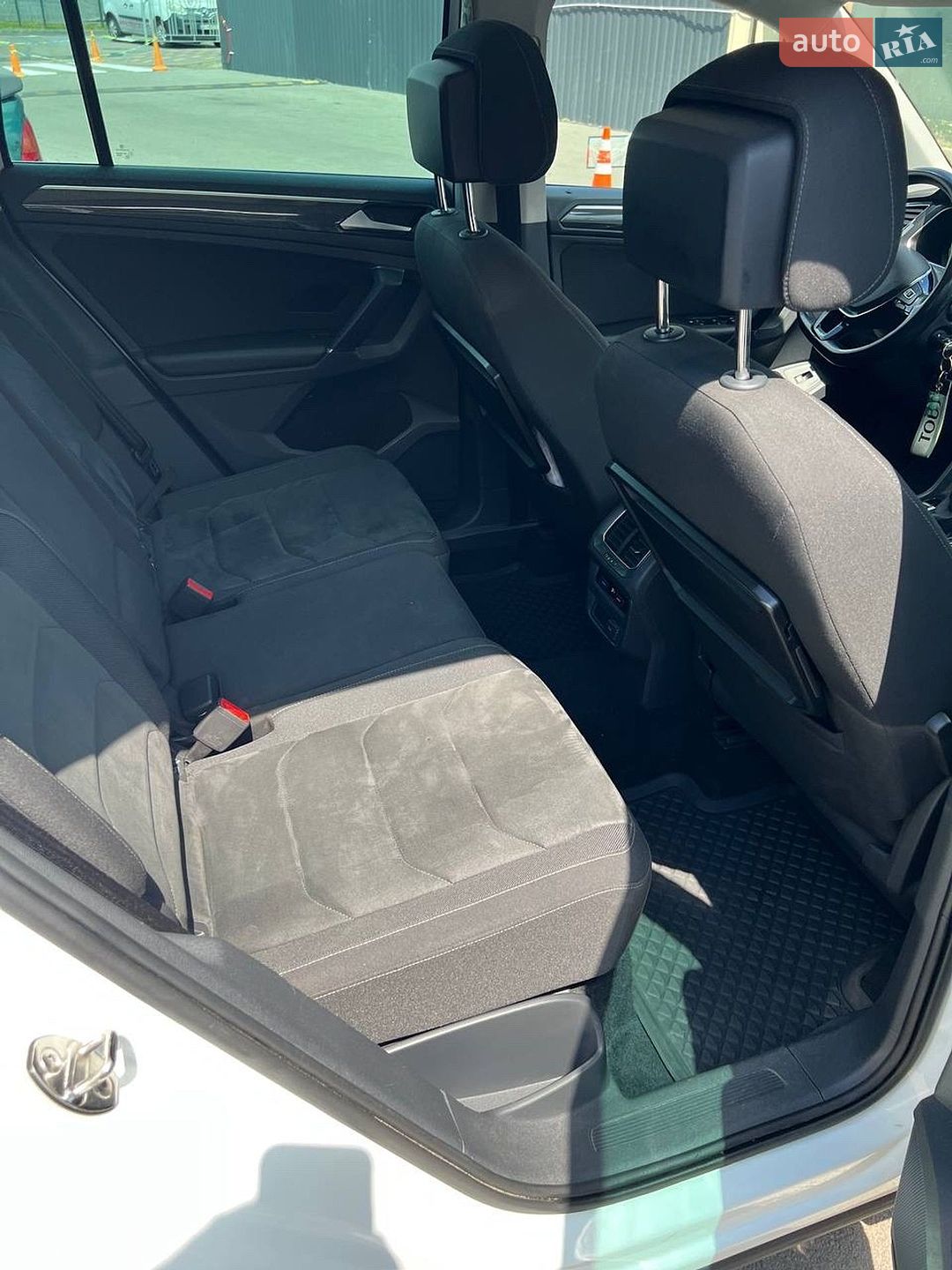 Volkswagen Tiguan 2017 VIN WVGZZZ5NZHW399240 фото оголошення 6 з 17