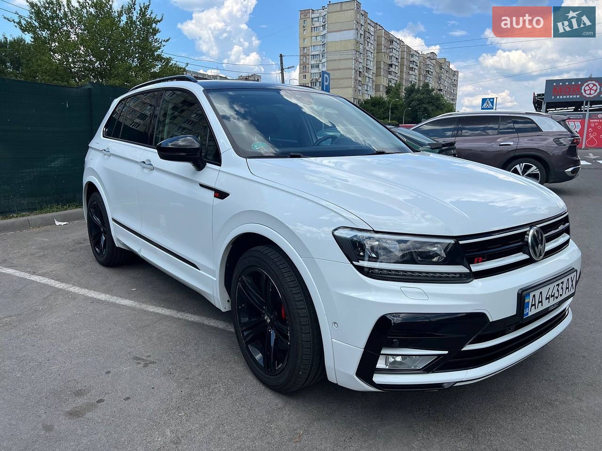 Volkswagen Tiguan 2017 VIN WVGZZZ5NZHW399240 фото оголошення 3 з 17