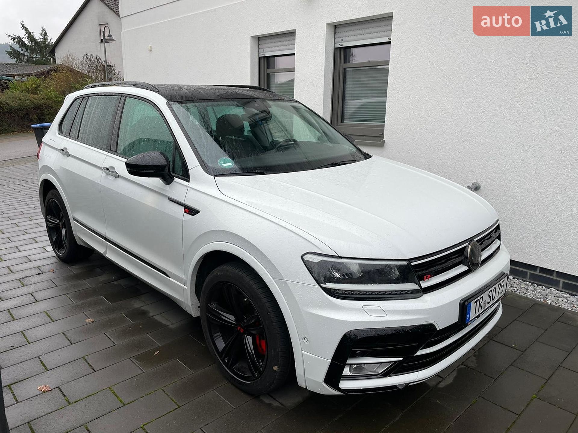 Volkswagen Tiguan 2017 VIN WVGZZZ5NZHW399240 фото оголошення 10 з 17