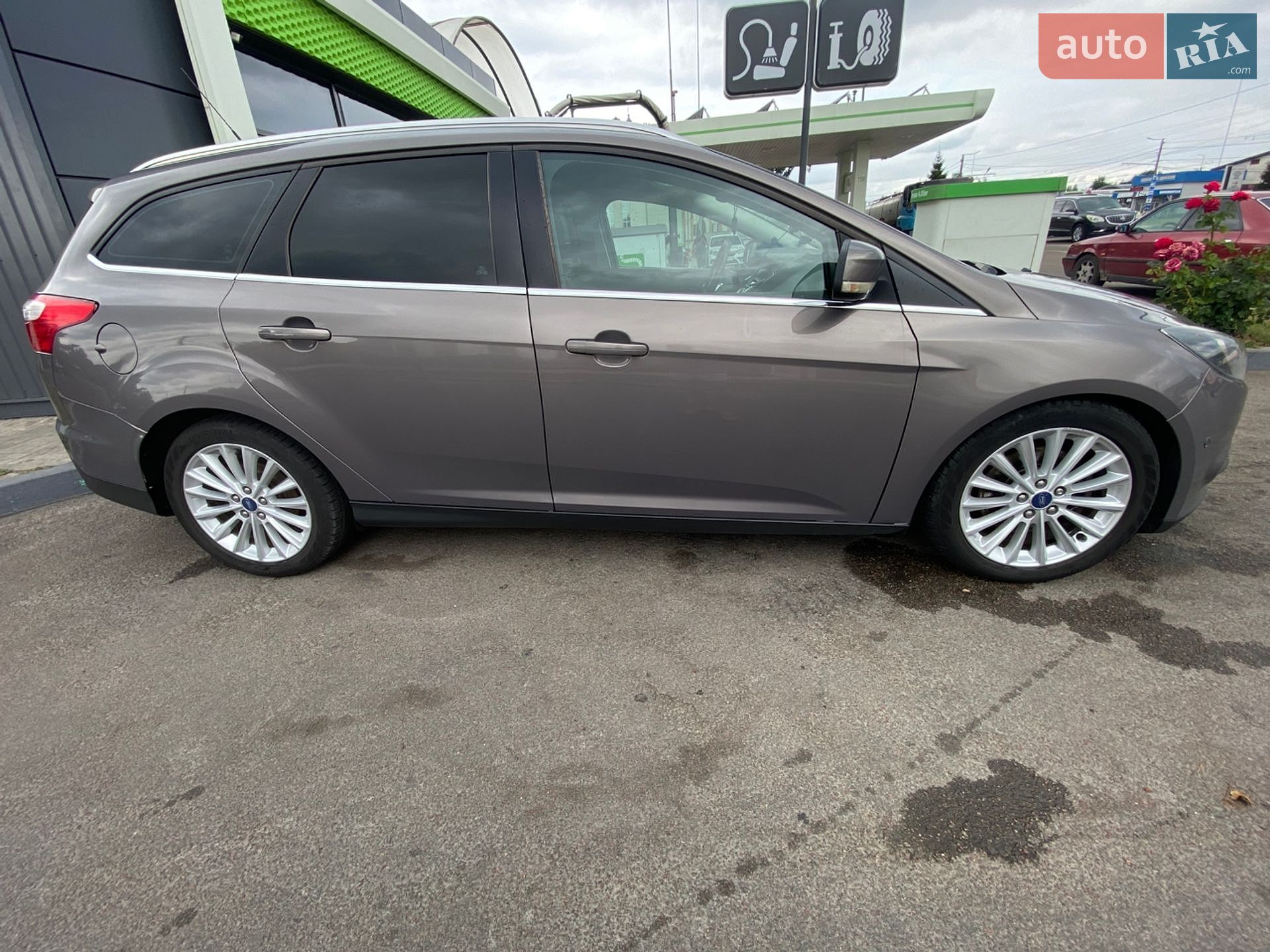 Ford Focus 2013 VIN WF0LXXGCBLDU83532 фото оголошення 3 з 19