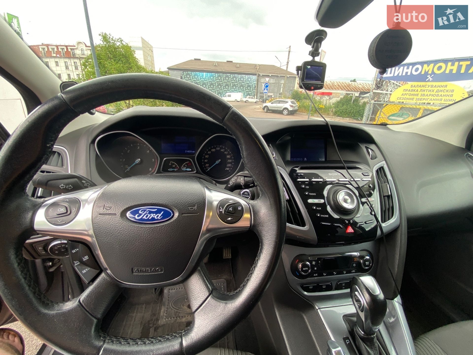 Ford Focus 2013 VIN WF0LXXGCBLDU83532 фото оголошення 12 з 19