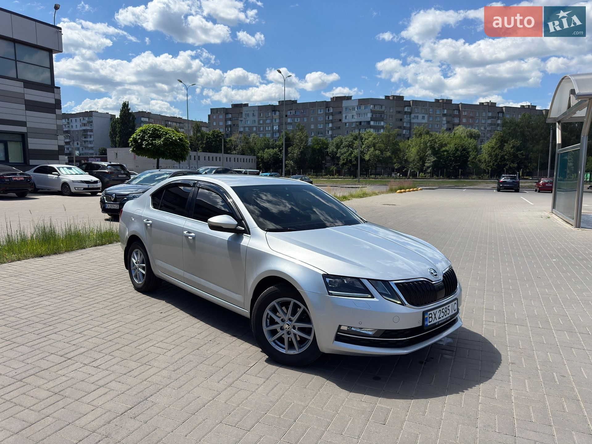 Skoda Octavia 2017 VIN TMBAJ7NE1J0233238 фото оголошення 19 з 26