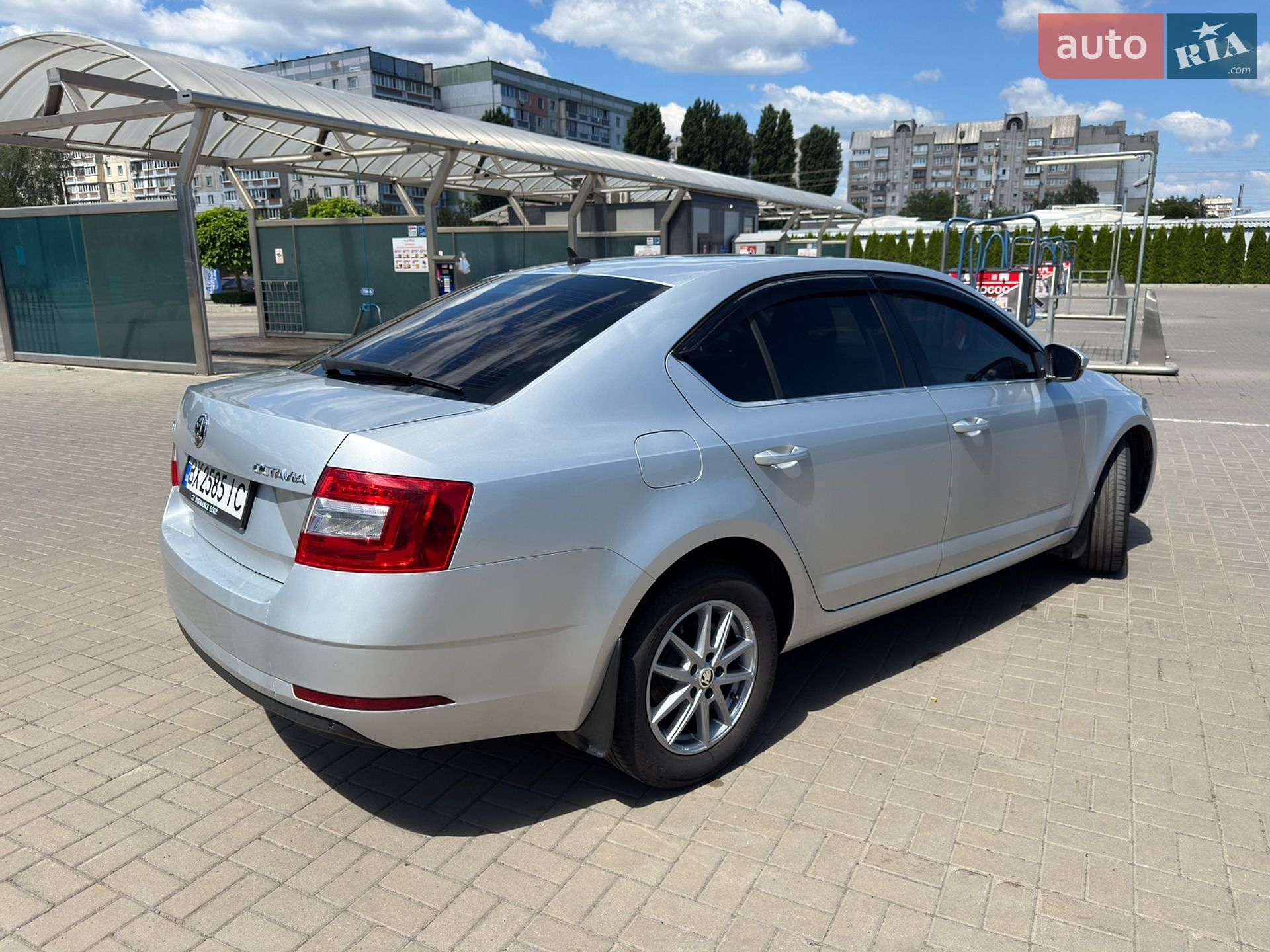 Skoda Octavia 2017 VIN TMBAJ7NE1J0233238 фото оголошення 21 з 26