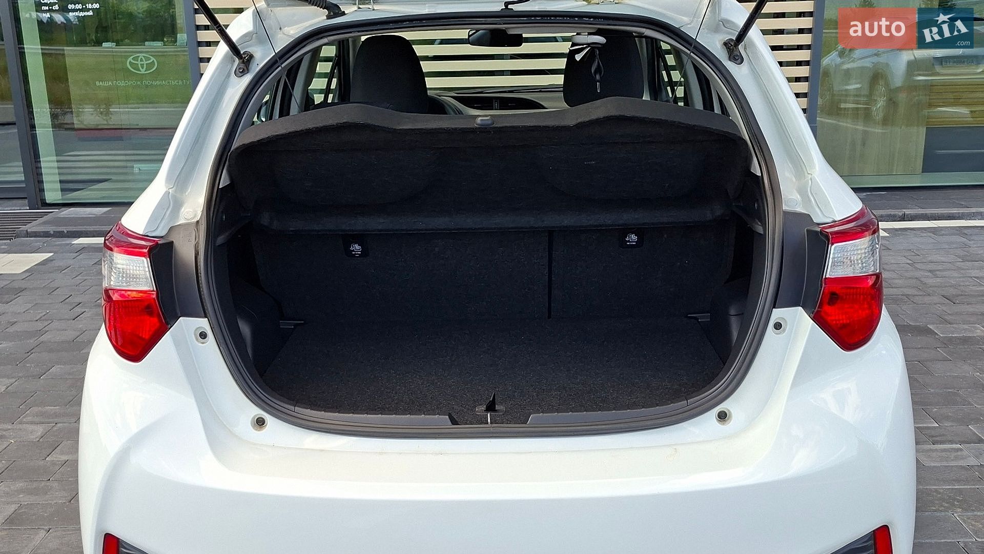Toyota Yaris 2018 VIN VNKKL0D370A279520 фото оголошення 13 з 23