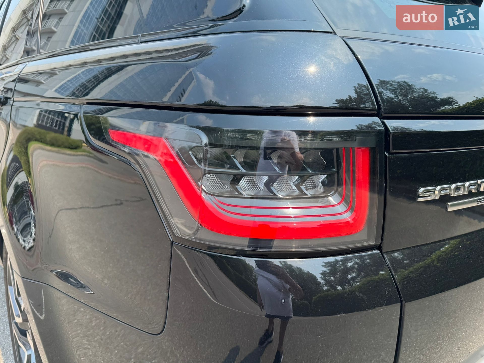 Land Rover Range Rover Sport 2019 VIN SALWA2BK4KA874097 фото оголошення 14 з 28