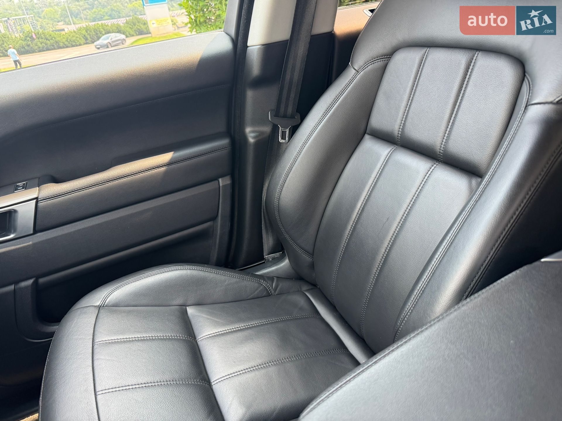 Land Rover Range Rover Sport 2019 VIN SALWA2BK4KA874097 фото оголошення 22 з 28