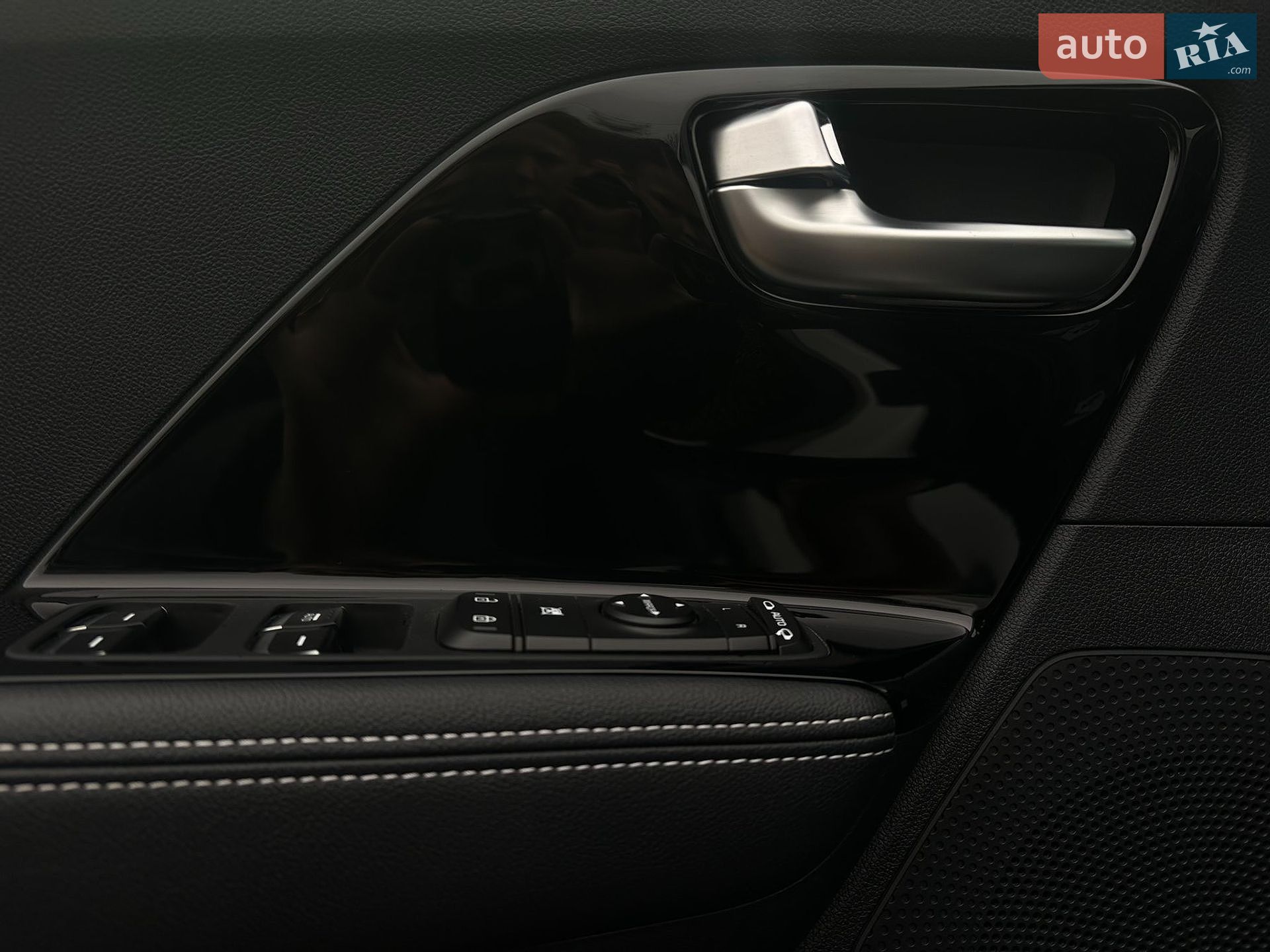 Kia Niro 2021 VIN KNACC81GFN5131119 фото оголошення 3 з 74