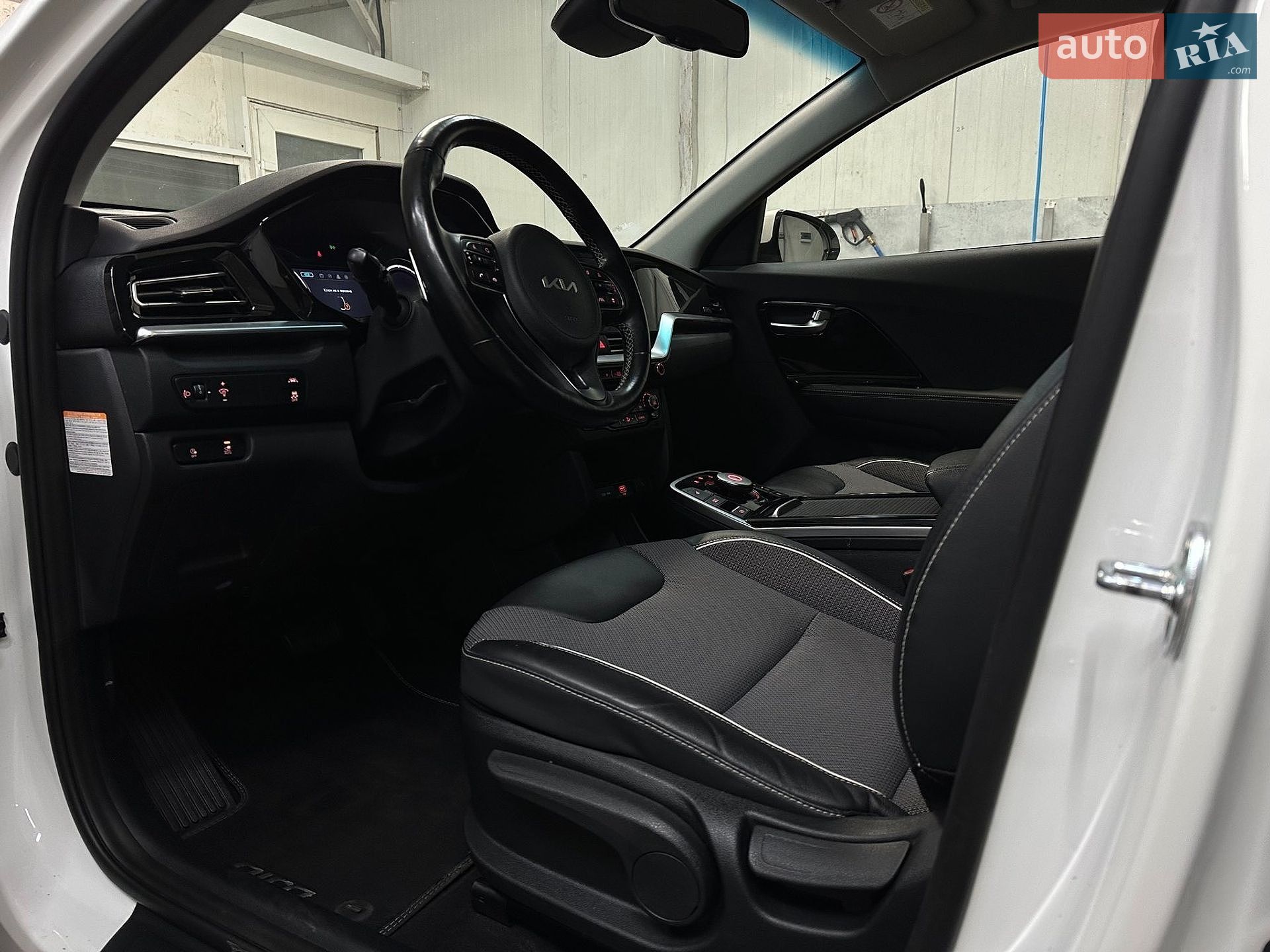 Kia Niro 2021 VIN KNACC81GFN5131119 фото оголошення 29 з 74
