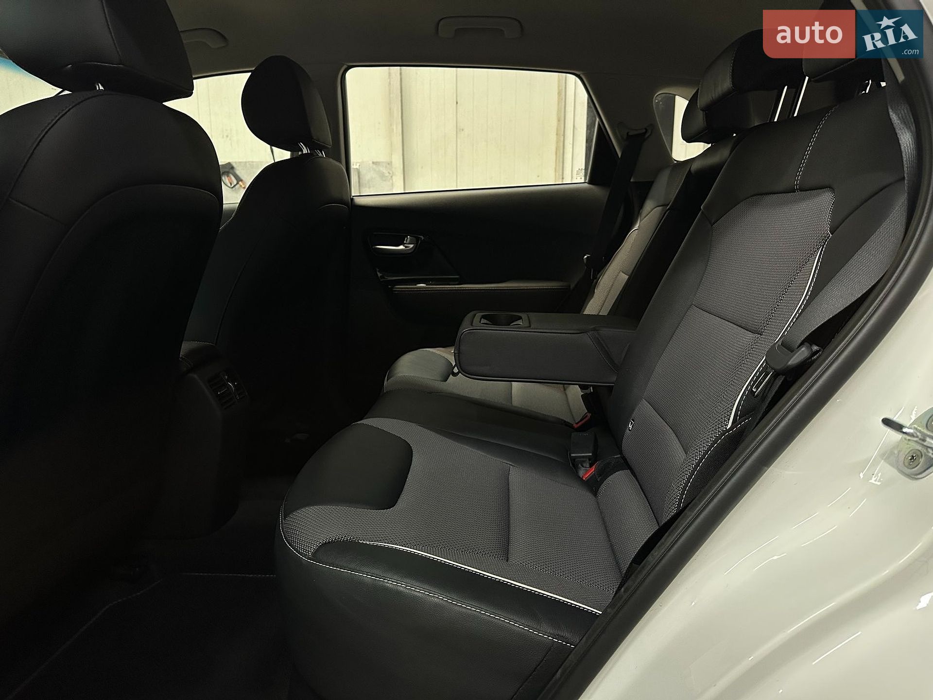 Kia Niro 2021 VIN KNACC81GFN5131119 фото оголошення 64 з 74