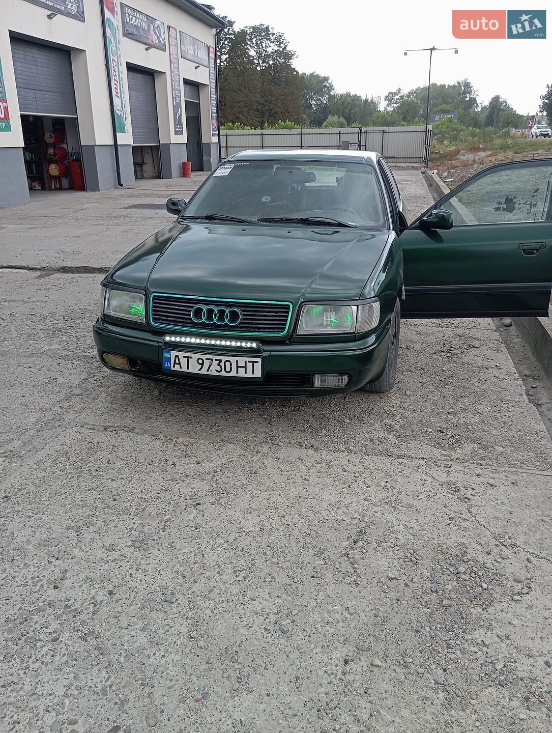 Audi 100 1992 VIN WAUZZZ4AZNN064975 фото оголошення 4 з 14