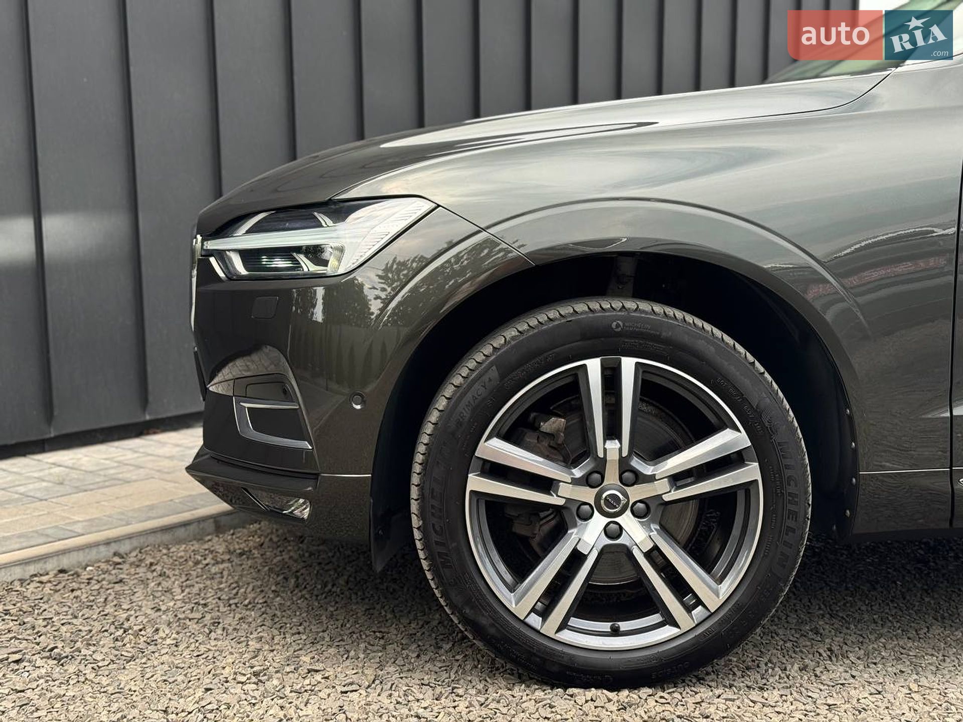 Volvo XC60 2018 VIN YV1UZ68UCJ1081133 фото оголошення 12 з 52
