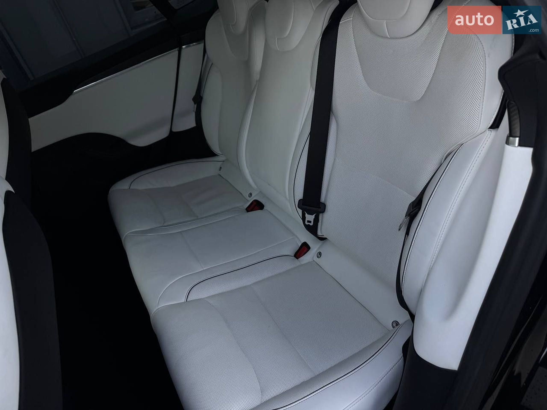 Tesla Model S 2022 VIN 5YJSA1E6XNF460235 фото оголошення 14 з 31