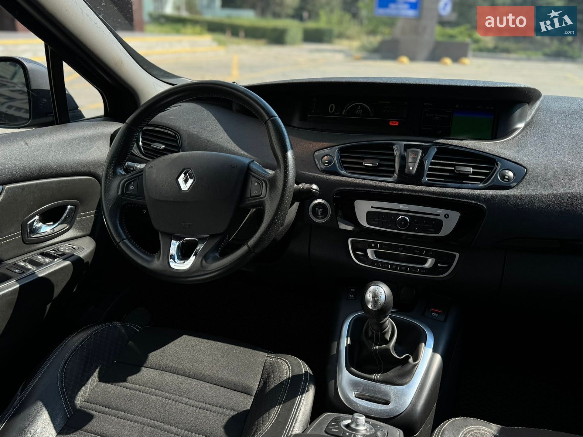 Renault Scenic 2014 VIN VF1JZ16B652168384 фото оголошення 2 з 18
