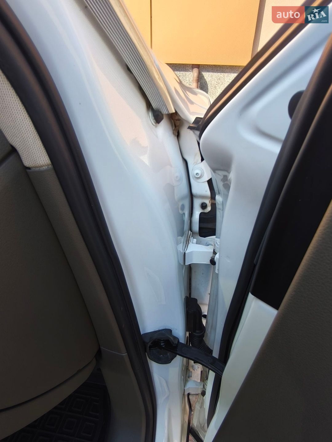 Audi Q5 2009 VIN WA1LKAFP6AA040381 фото оголошення 7 з 42