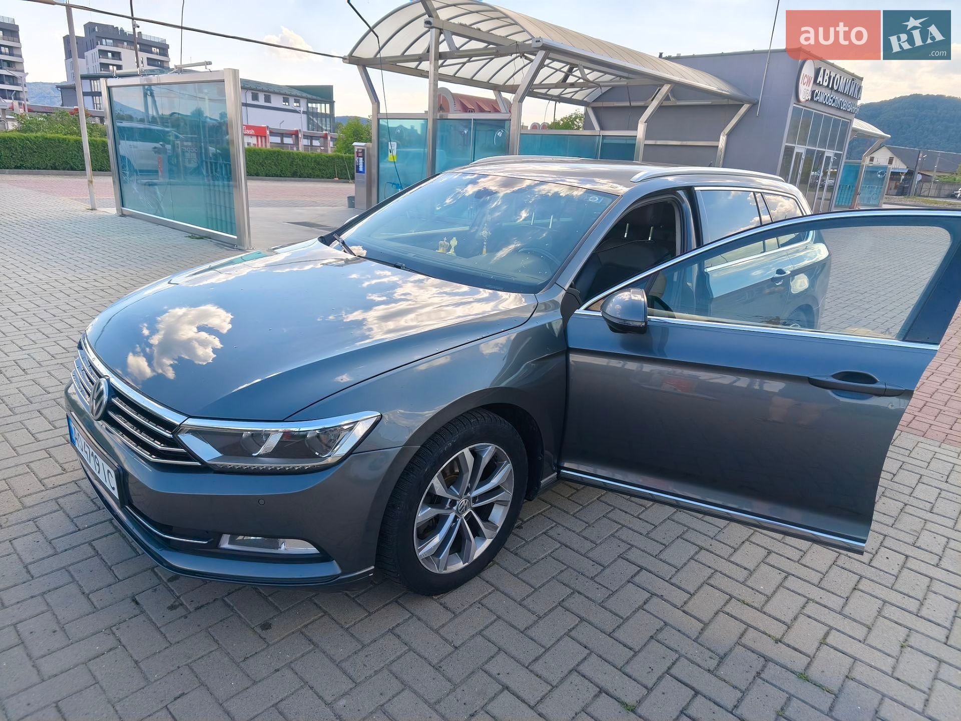 Volkswagen Passat 2016 VIN WVWZZZ3CZGE141963 фото оголошення 16 з 16