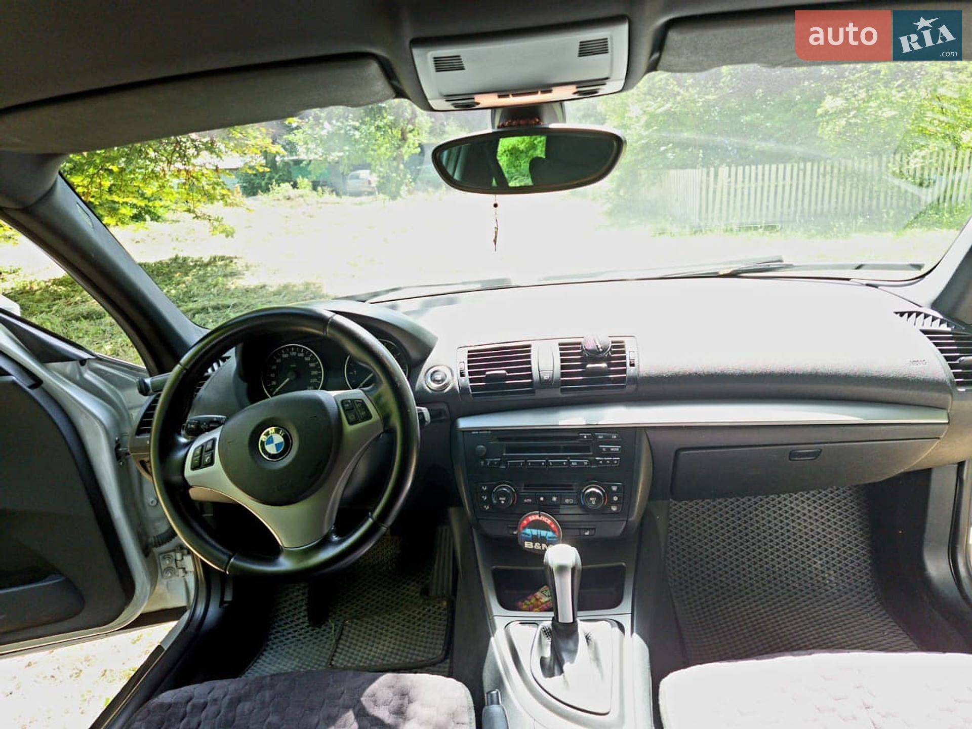 BMW 1 Series 2006 VIN WBAUF31070PS31224 фото оголошення 14 з 35