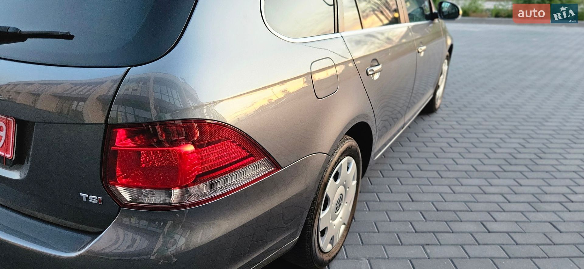 Volkswagen Golf 2010 VIN WVWZZZ1KZAM683738 фото оголошення 17 з 116