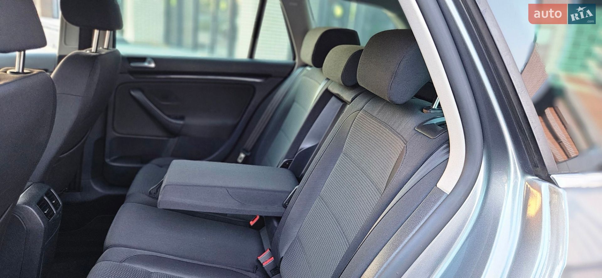 Volkswagen Golf 2010 VIN WVWZZZ1KZAM683738 фото оголошення 84 з 116