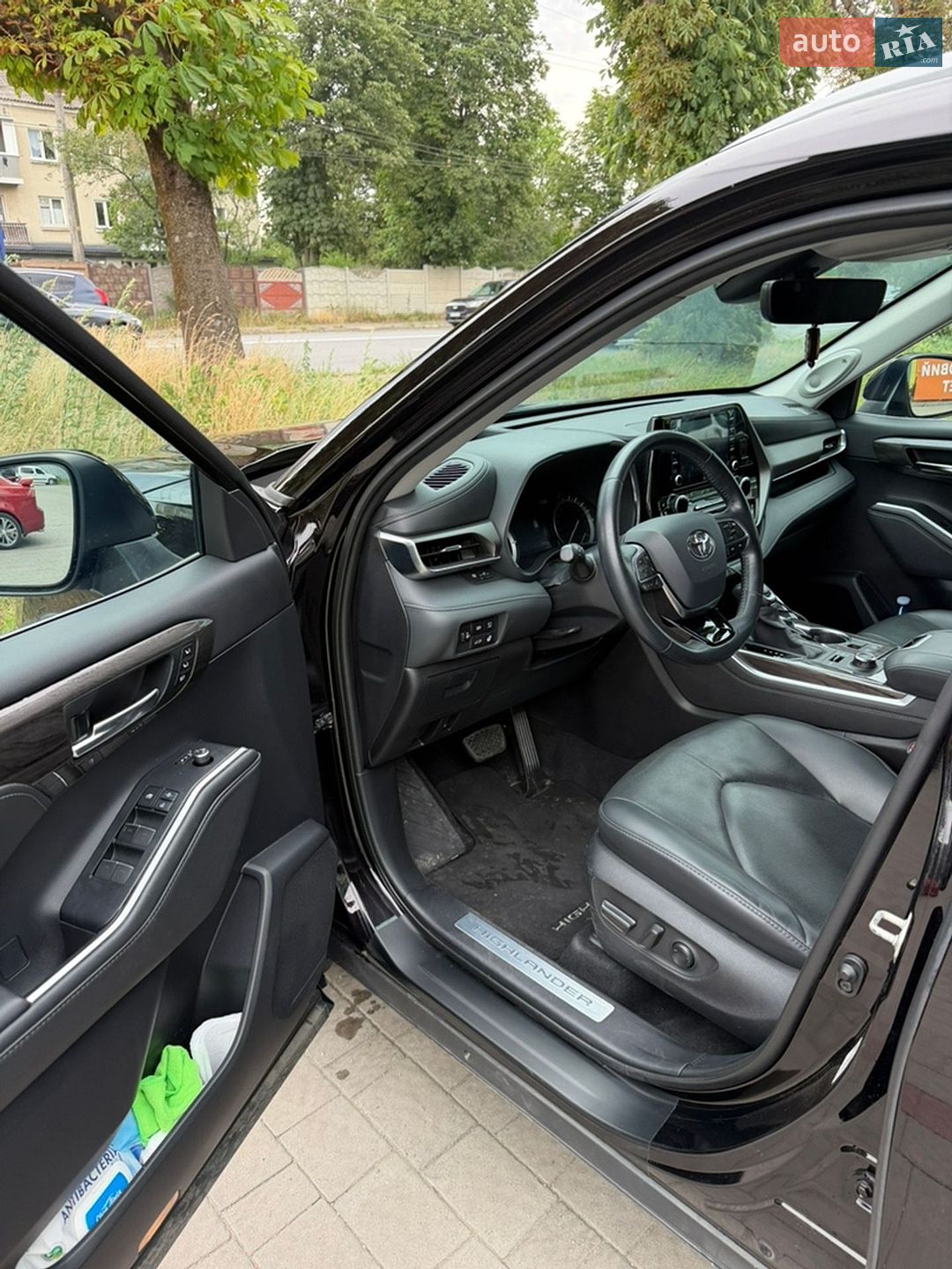Toyota Highlander 2020 VIN 5TDLZ3BH00S032015 фото оголошення 9 з 24
