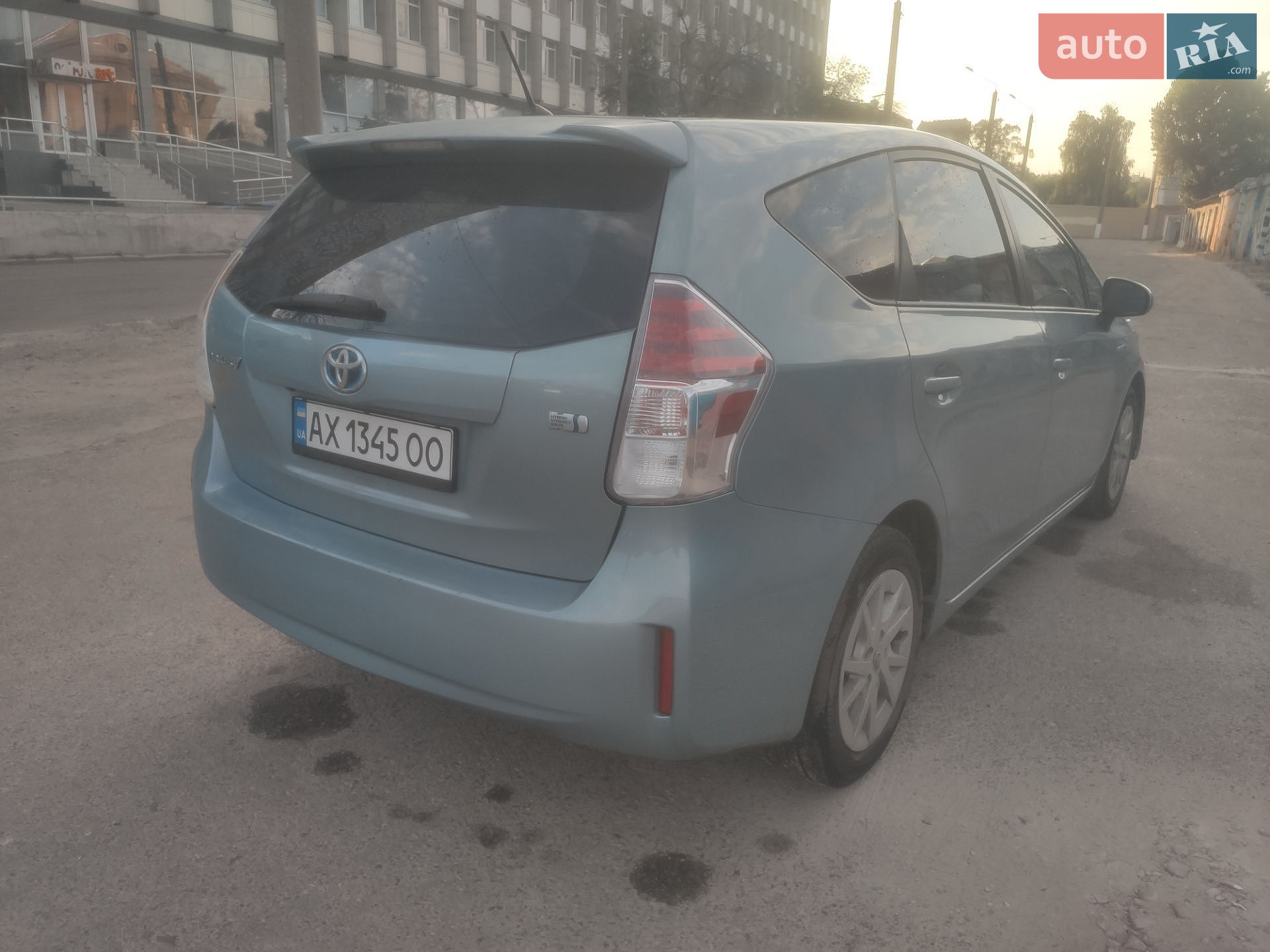 Toyota Prius v 2014 VIN JTDZN3EU7FJ019556 фото оголошення 4 з 16
