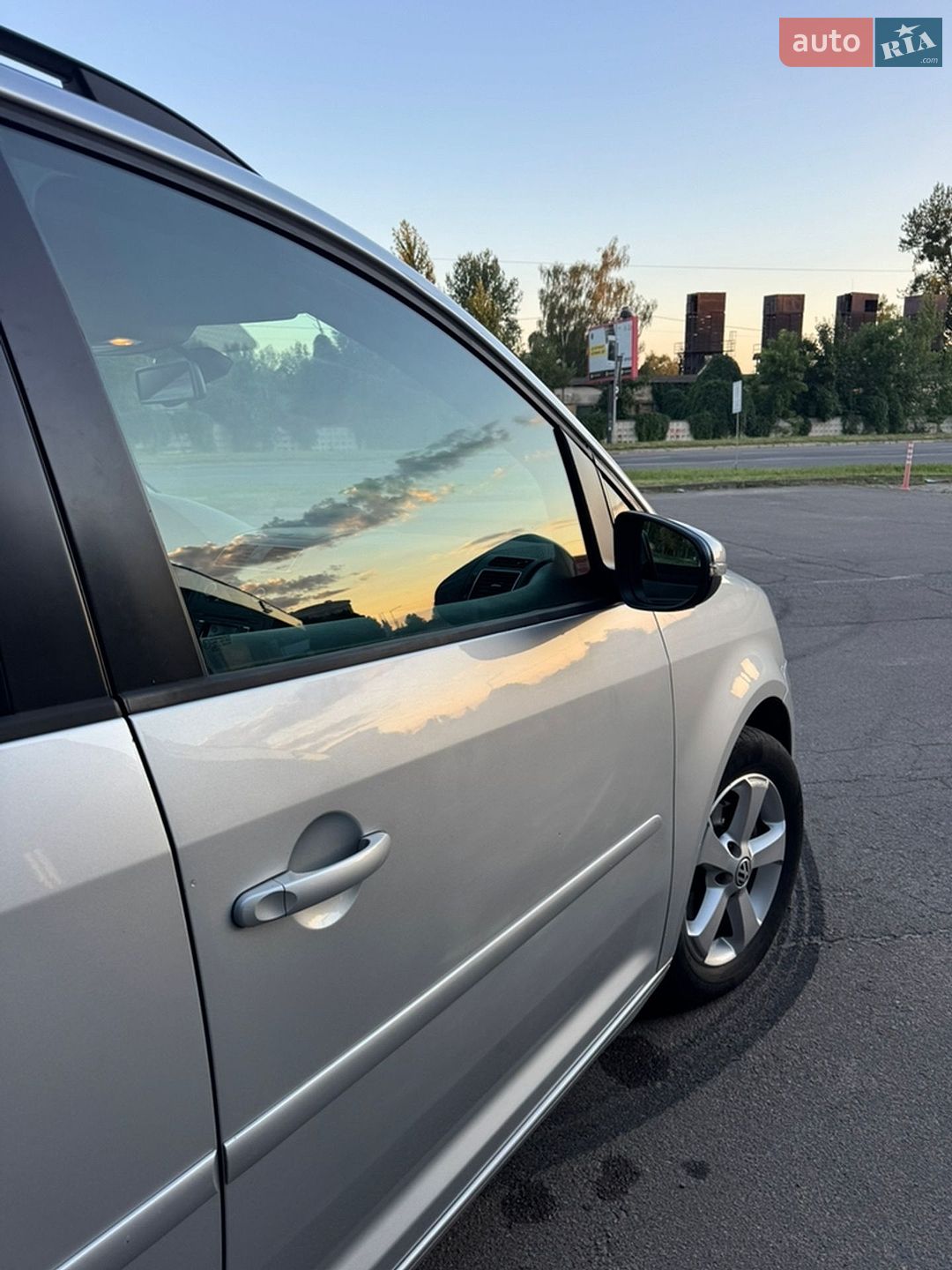Volkswagen Touran 2011 VIN WVGZZZ1TZBW068049 фото оголошення 12 з 22