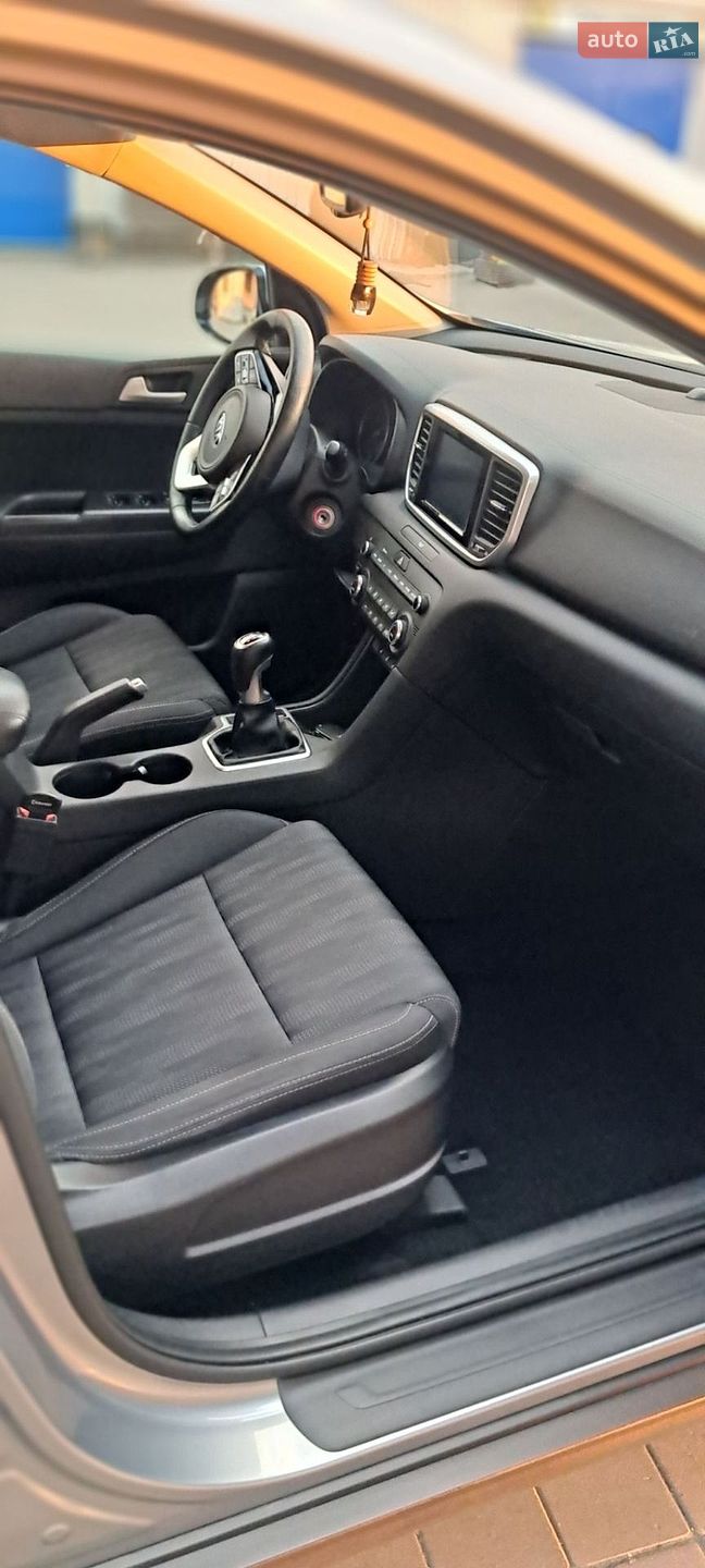 Kia Sportage 2019 VIN U5YPG814ALL744645 фото оголошення 2 з 22