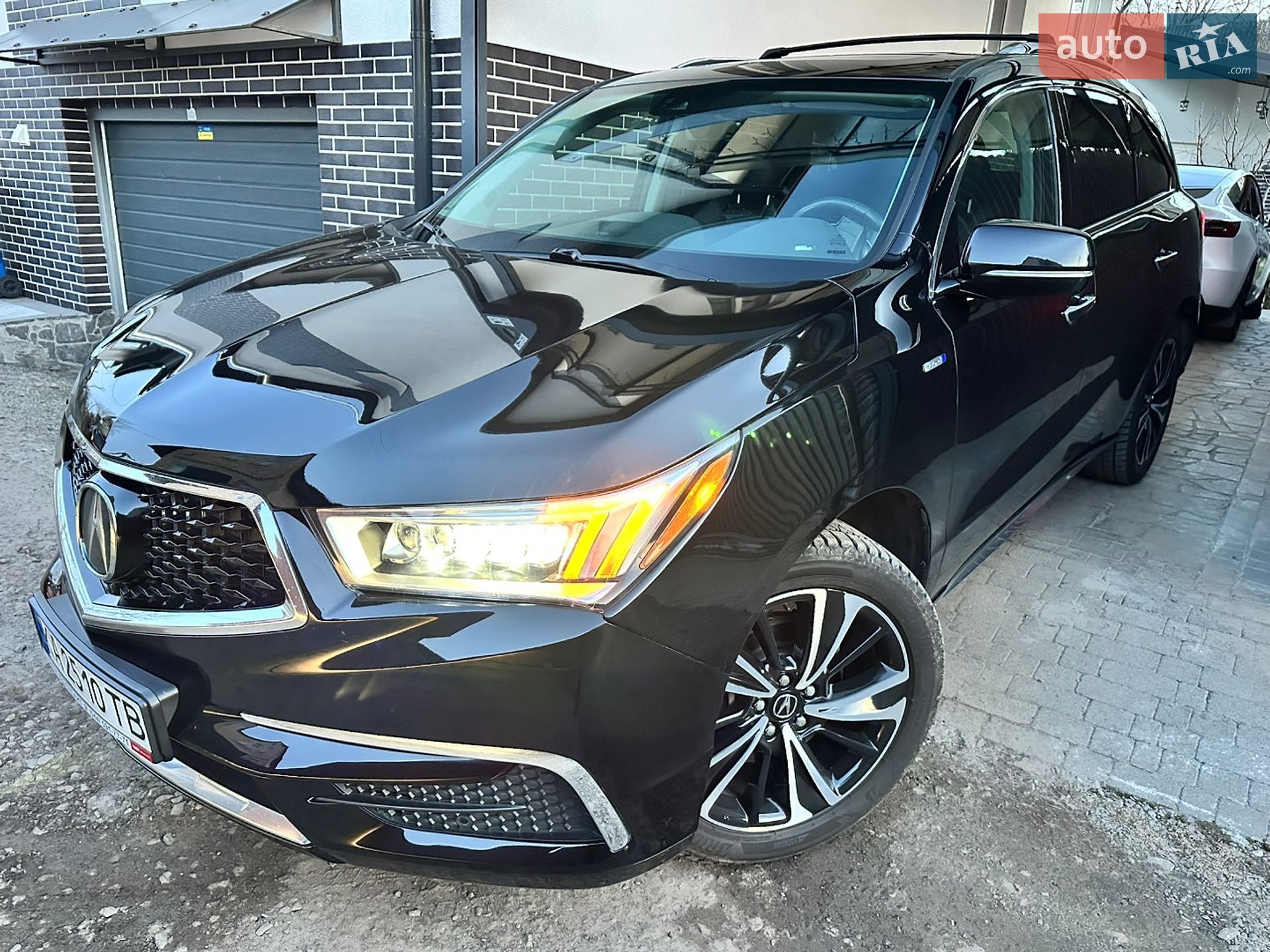 Acura MDX 2018 VIN 5J8YD7H54KL000053 фото оголошення 66 з 155