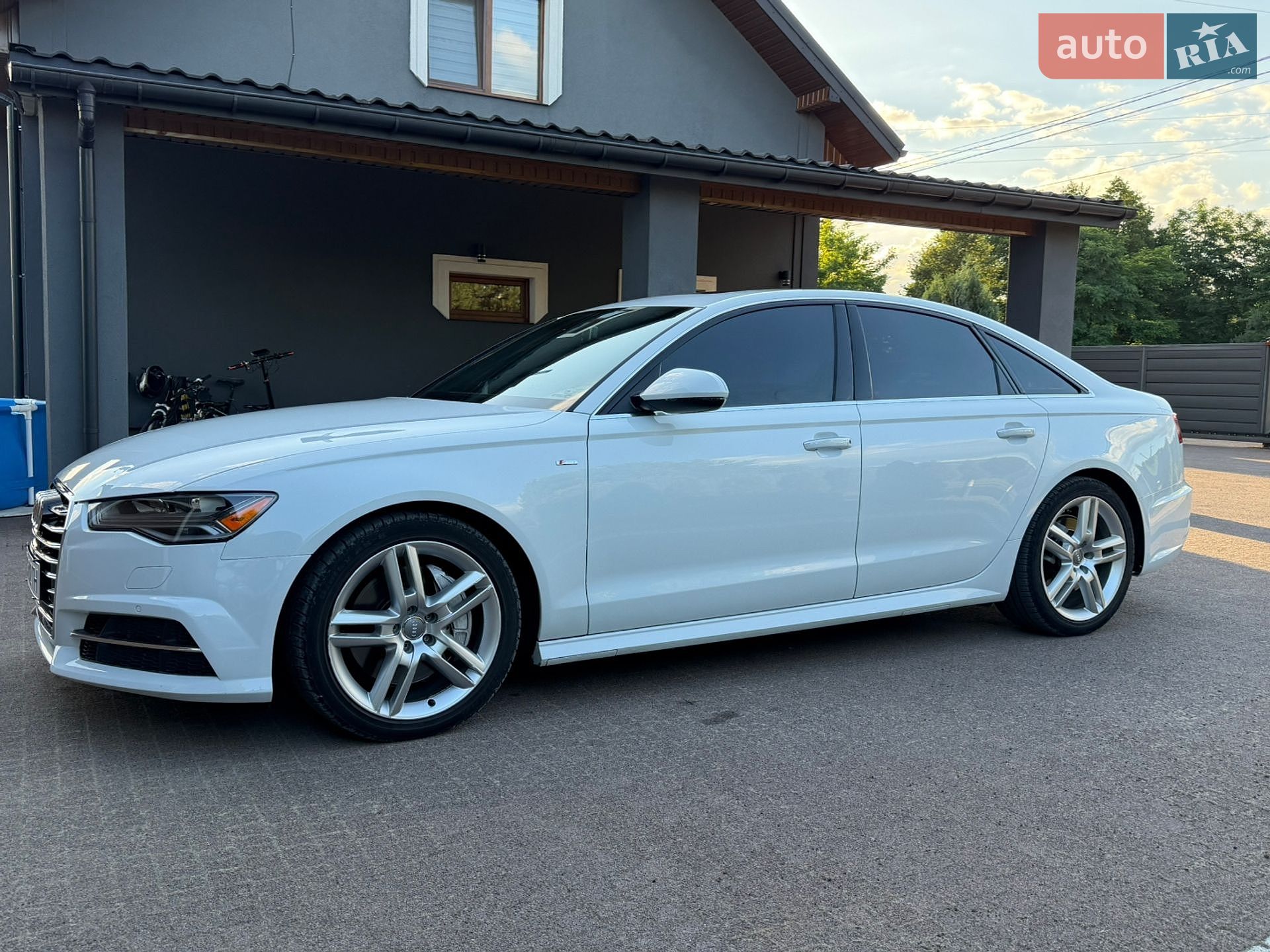 Audi A6 2015 VIN WAUGFAFC6GN068950 фото оголошення 13 з 38