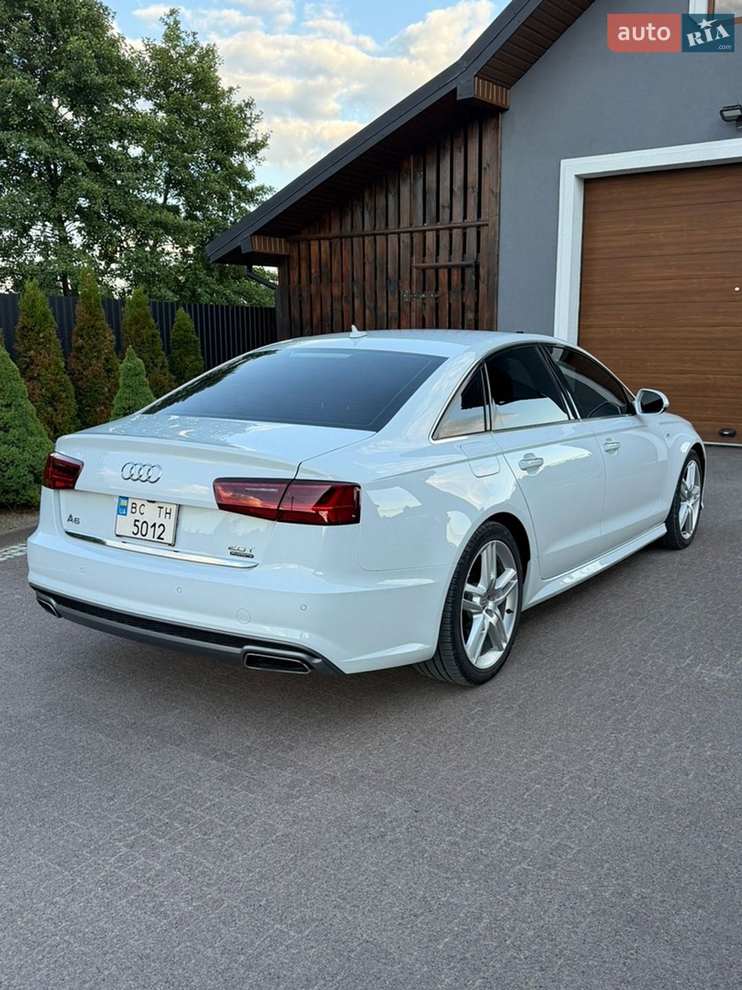 Audi A6 2015 VIN WAUGFAFC6GN068950 фото оголошення 15 з 38
