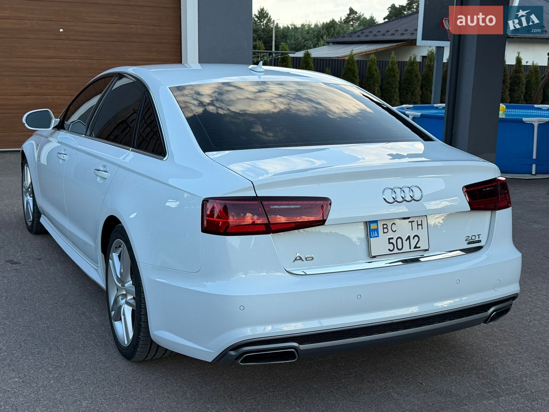 Audi A6 2015 VIN WAUGFAFC6GN068950 фото оголошення 17 з 38